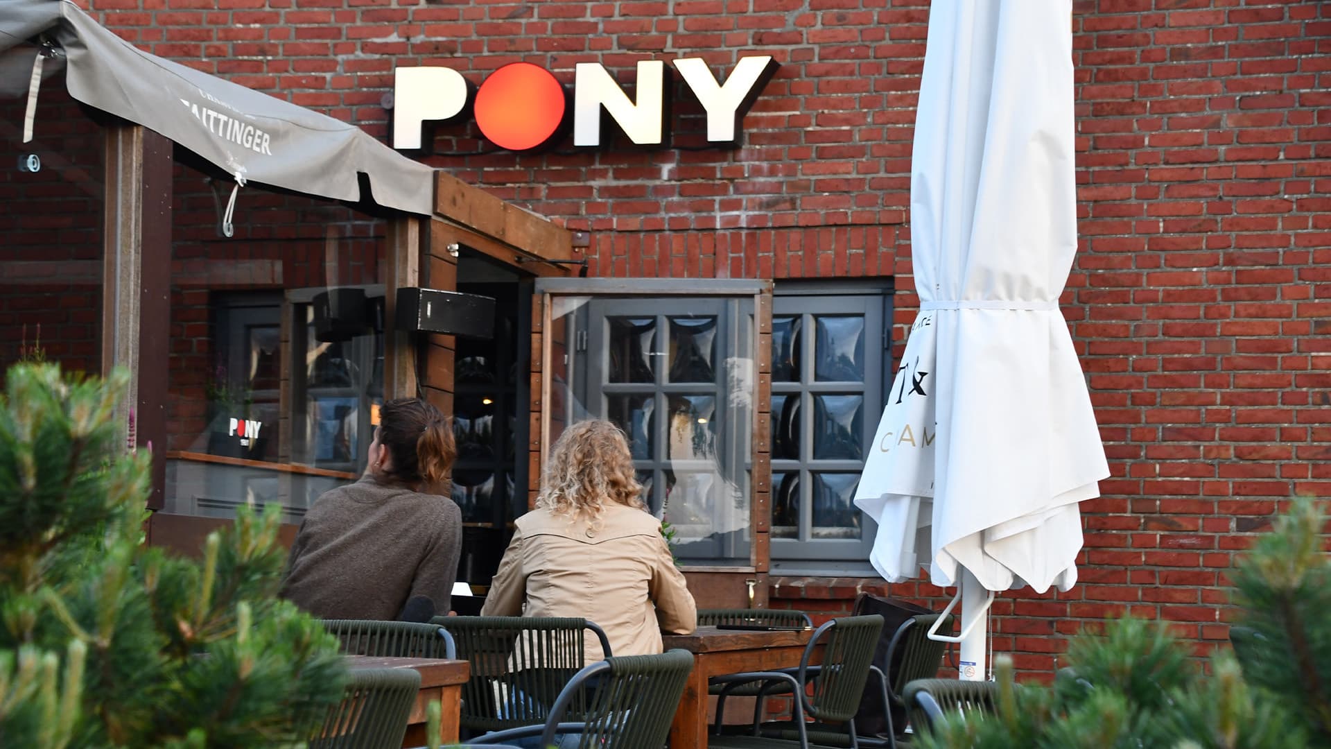 „Safe Places“ und „L’amour toujours“-Verbot: So will der Sylter „Pony“-Club „Nazi-Publikum“ fernhalten