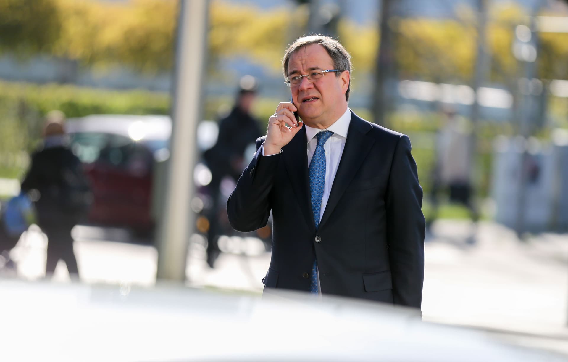 „Hallo, Herr Laschet ...?“ – Deutschlandfunk-Interview im Funkloch