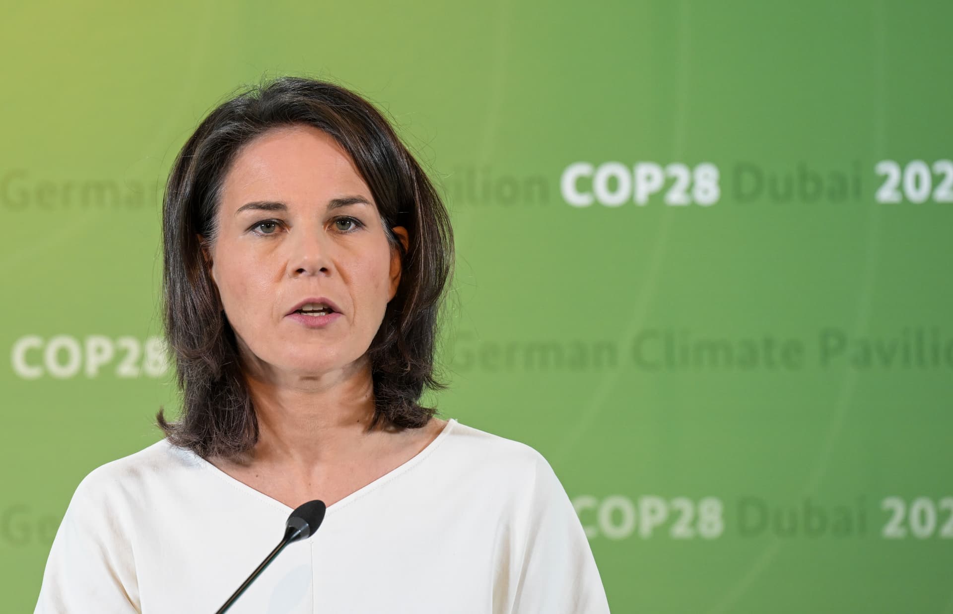 Krachende Baerbock-Niederlage bei Klimakonferenz: Kein Kohle-Aus, dafür Kernkraft-Turbo