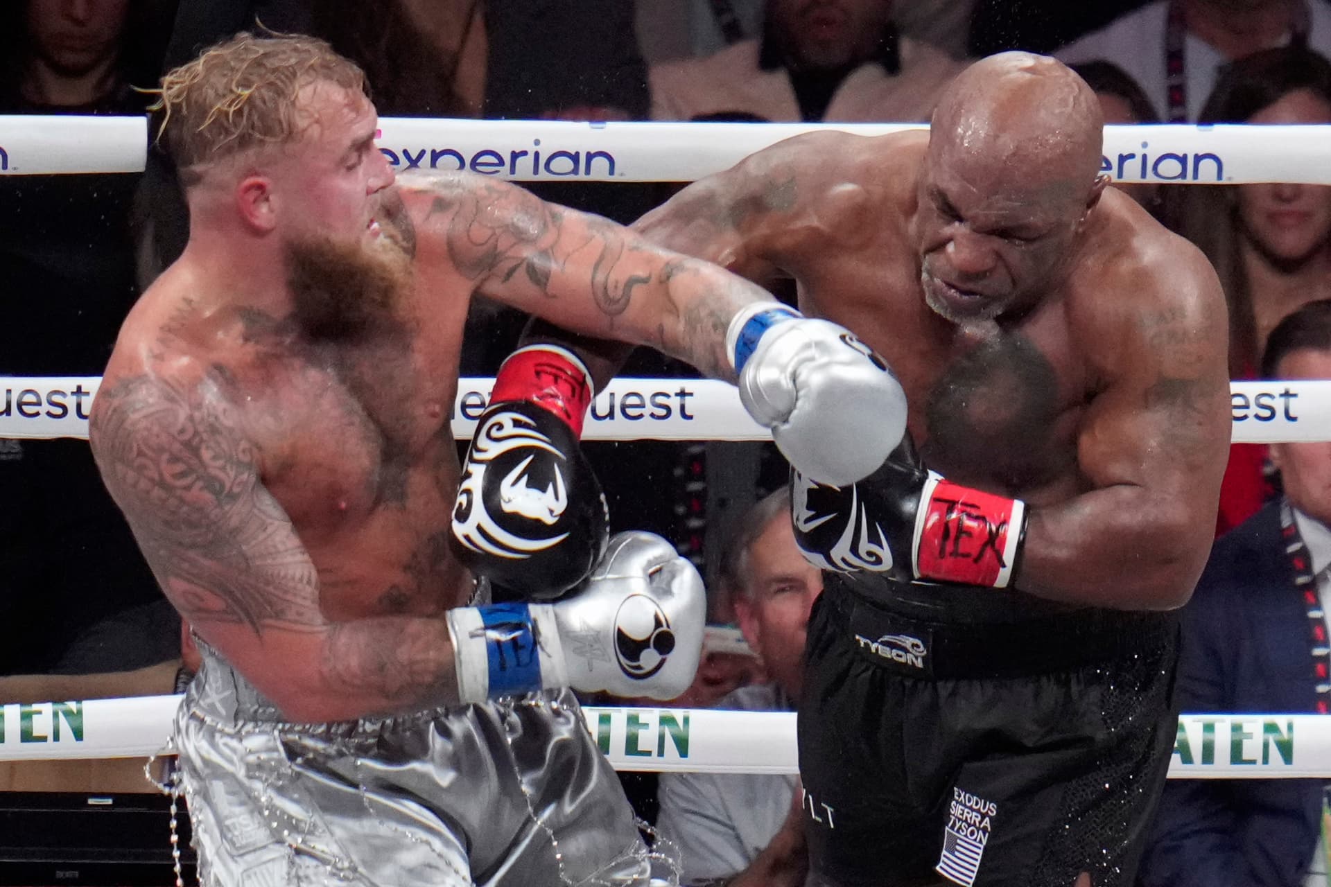Mega-Fight: Mike Tyson verliert Boxkampf gegen Jake Paul