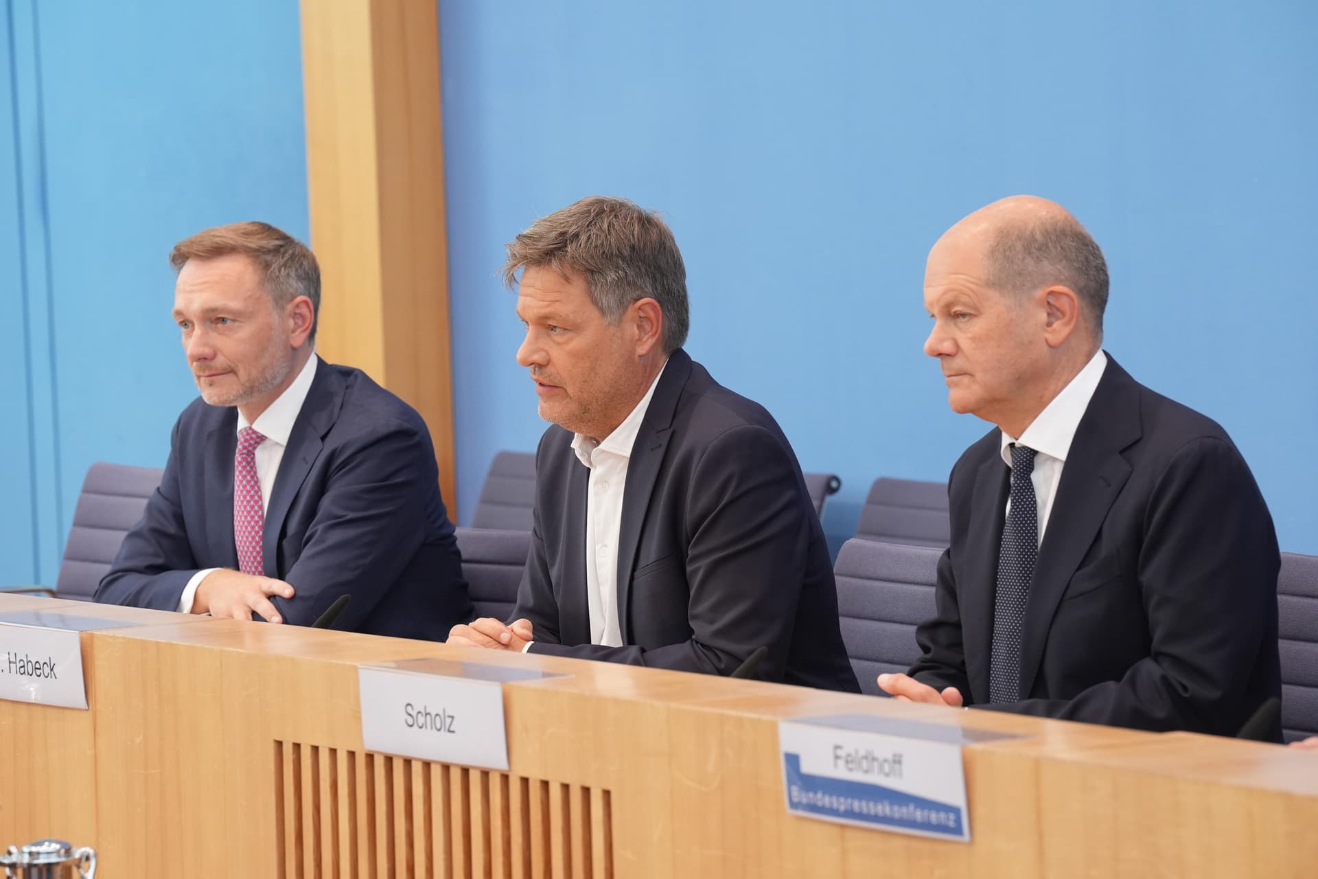 Gutachten warnt vor Verfassungsbruch: Ampel-Haushalt für 2025 droht zu platzen