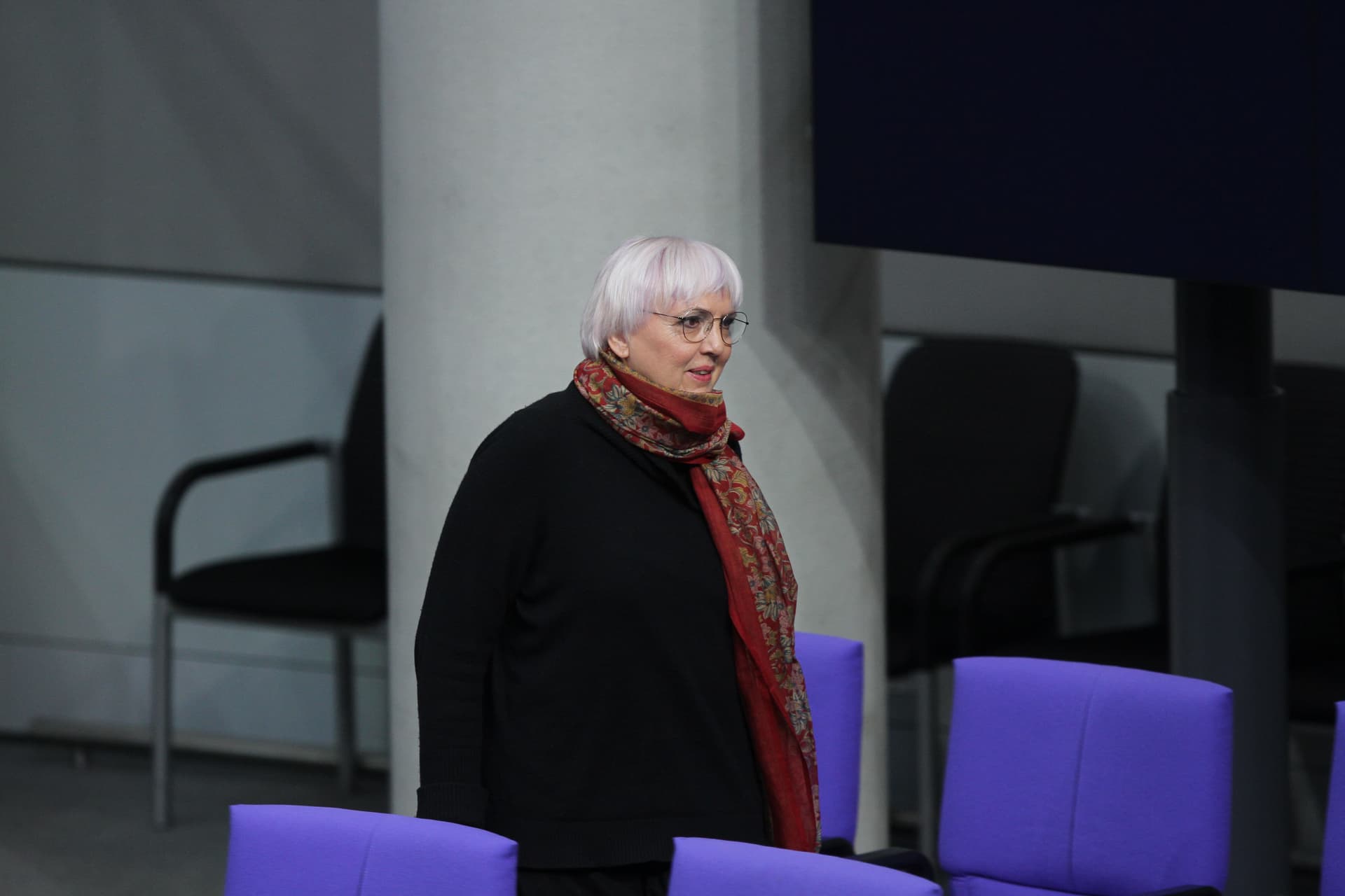 Kultur-Begleitprogramm zur Fußball-EM: Schon wieder finanziert Claudia Roth eine Israel-Hasserin