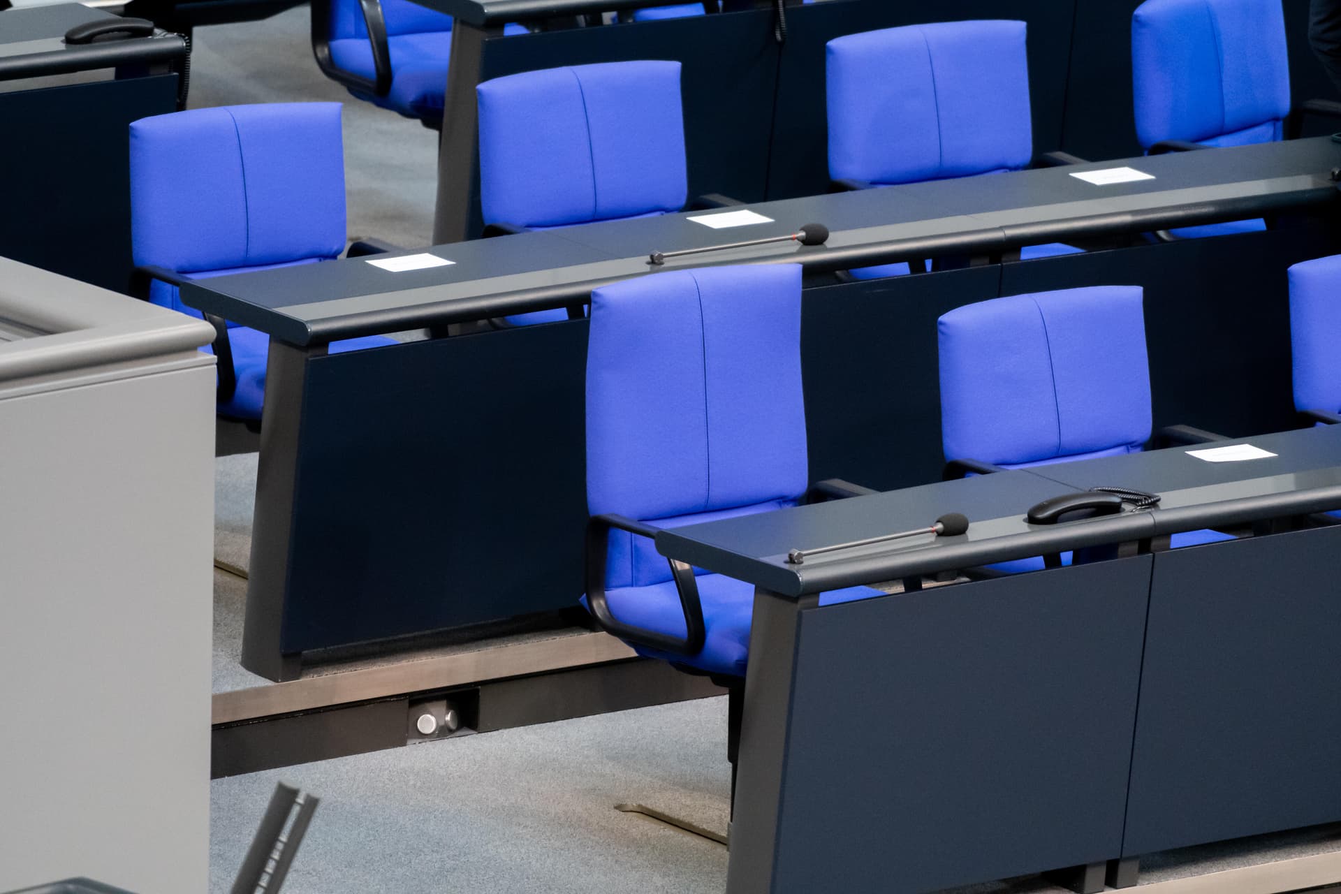 Bundestagsabgeordnete fehlen besonders häufig freitags – Linke mit höchster Fehlquote