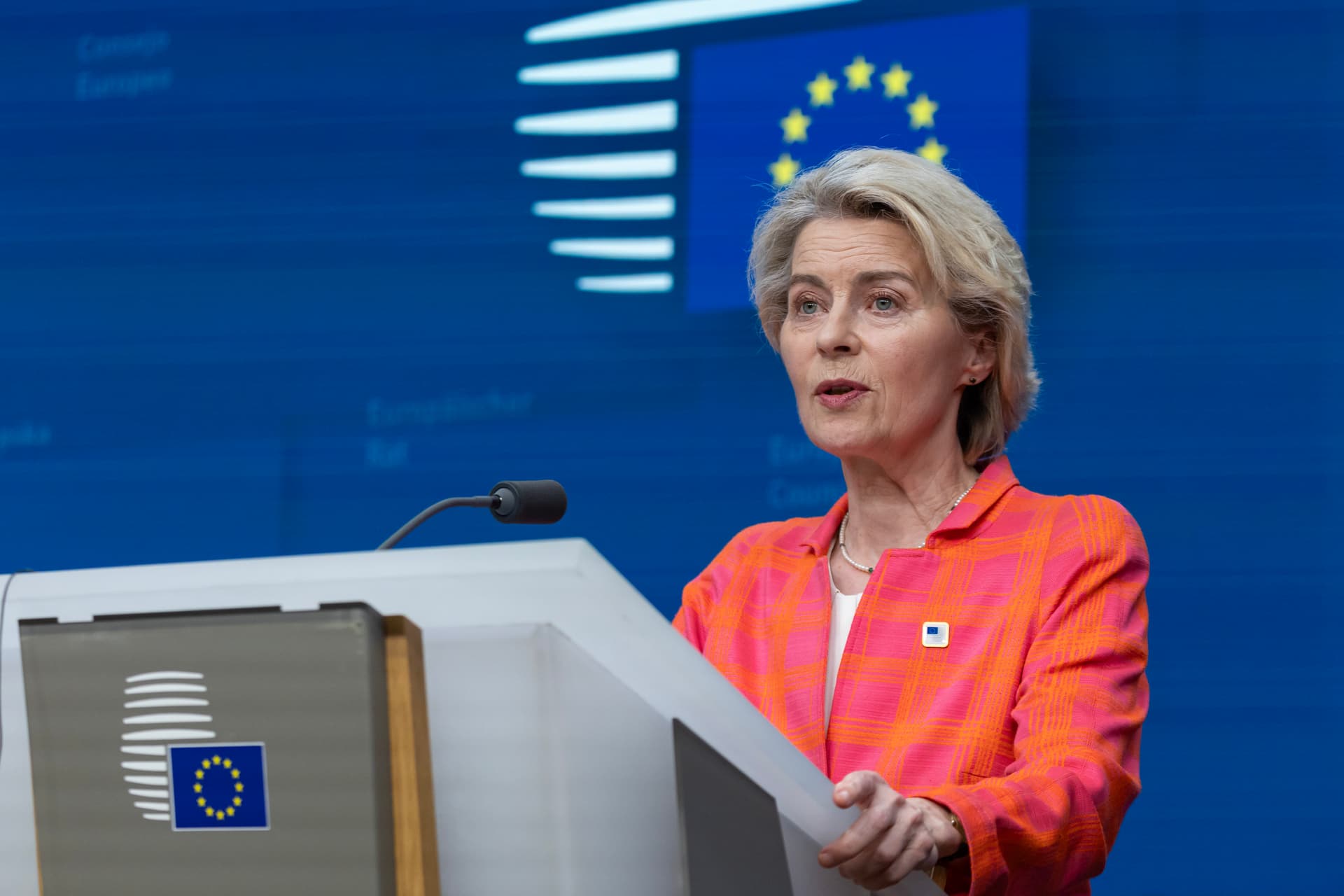 Geheimhaltung von Covid-Impfstoff-Infos: Von der Leyen hat gegen EU-Recht verstoßen