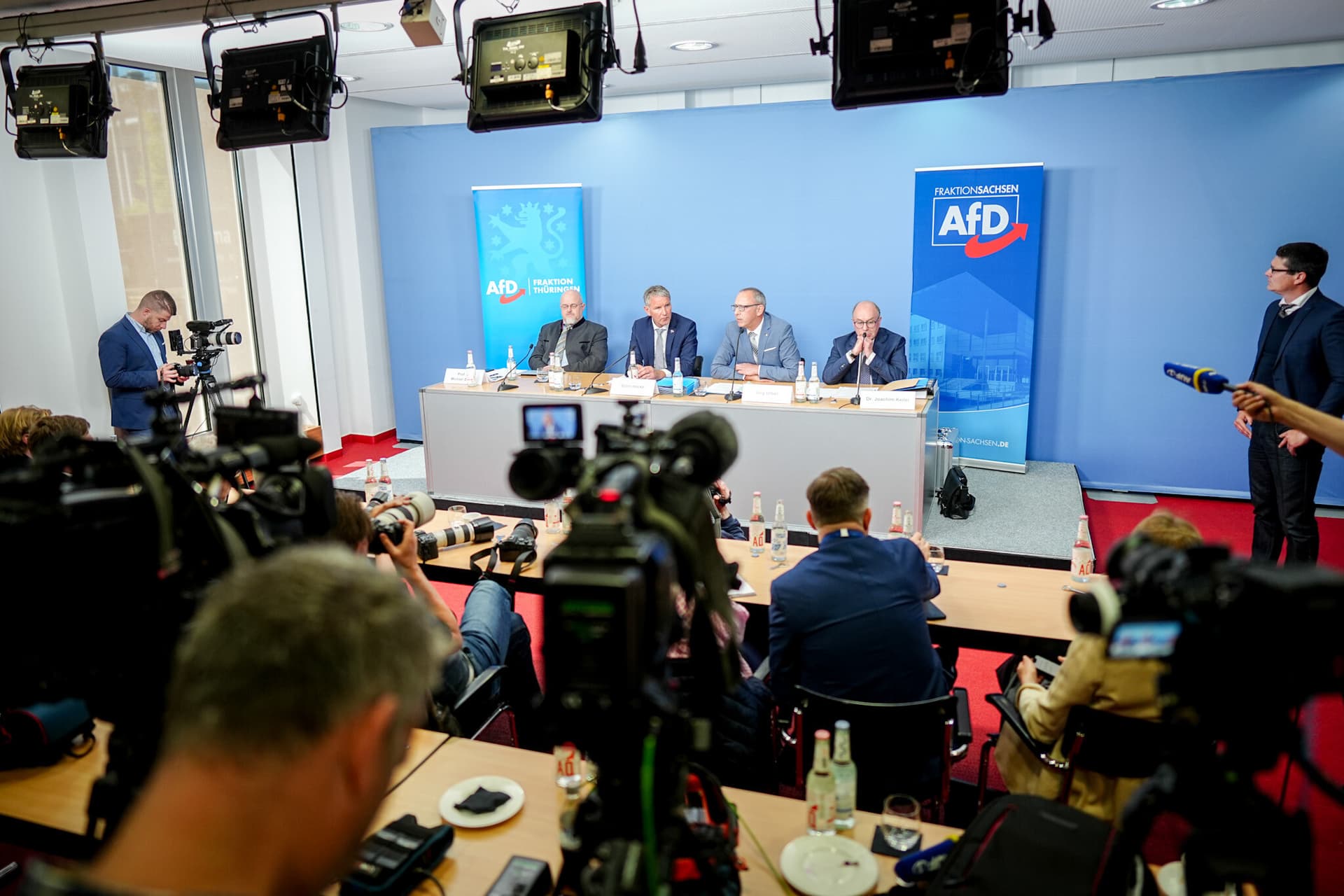 37 Prozent: AfD in Thüringen schießt auf Rekordwert – Grüne sacken auf 3 Prozent ab