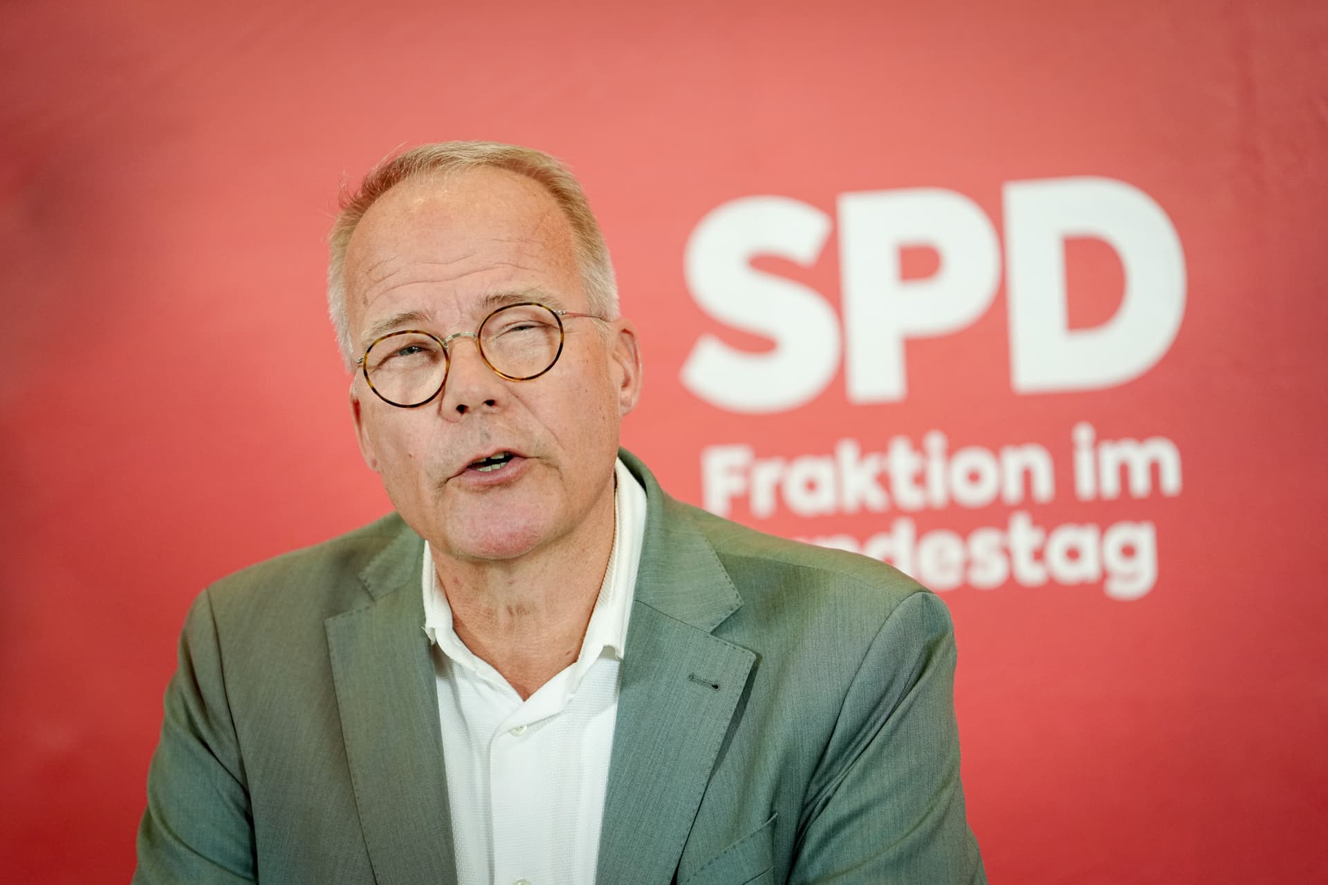 Wegen Stadtbild-Aussage: SPD-Fraktionschef fühlt sich von Merz an NSU-Terroristen erinnert