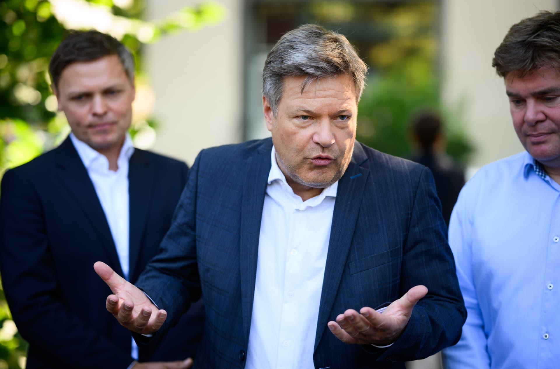 Verkäufe eingebrochen: Habecks Wärmewende wird zum Desaster!