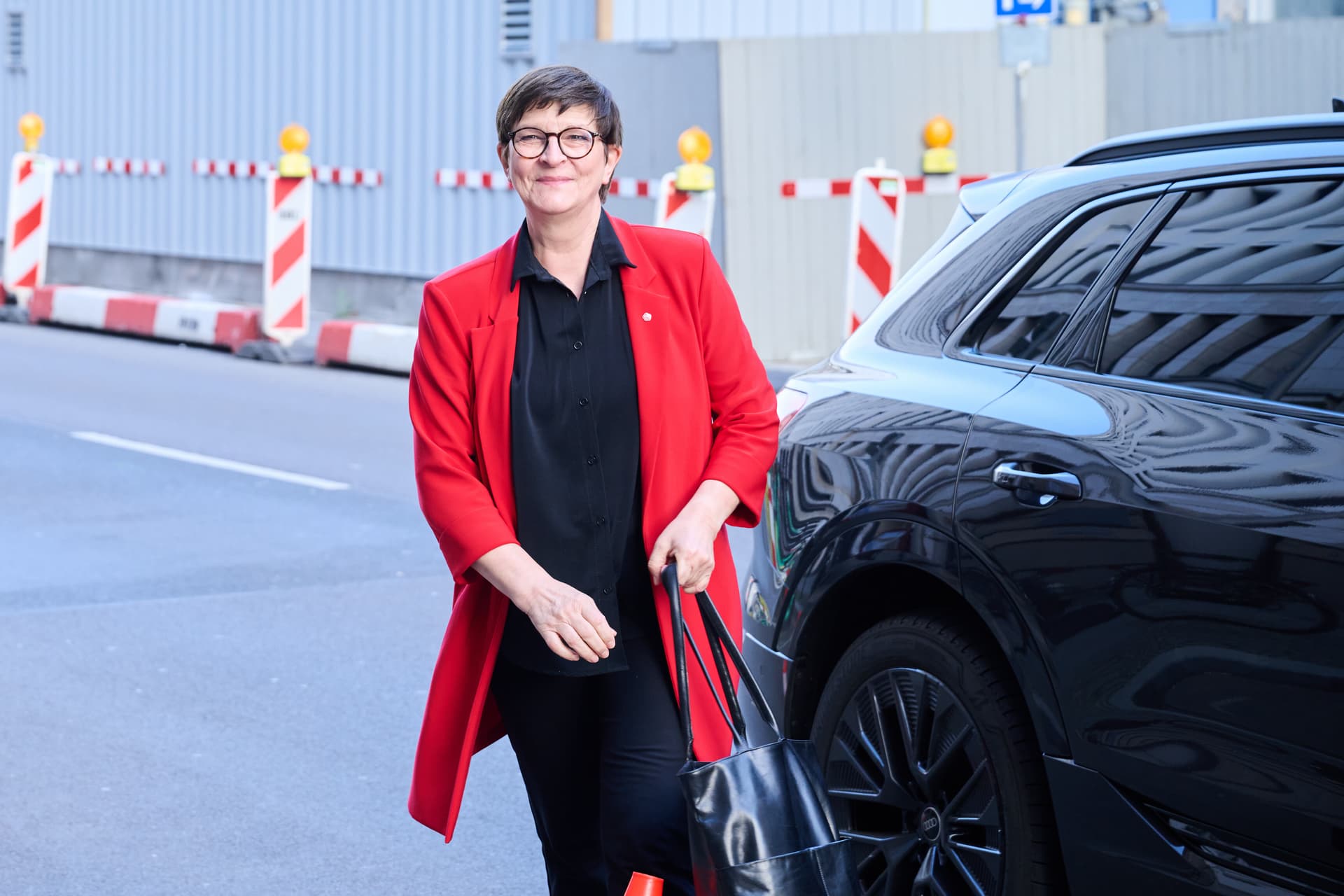 Koalitionsverhandlungen stocken – alle warten auf Saskia Esken