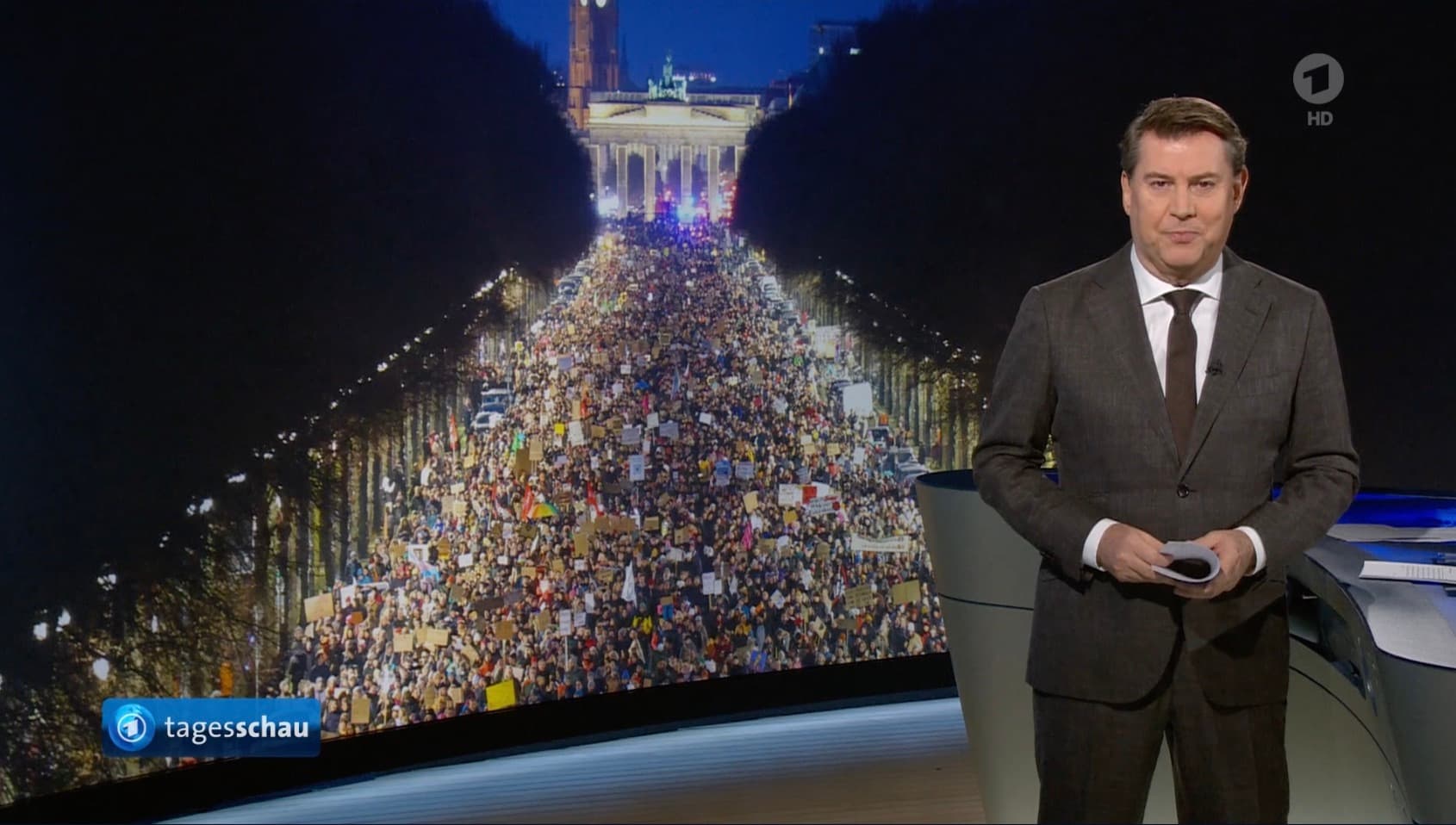 Sie schüren Panik und verzerren die Realität: Wie zahlreiche Medien die Massen gegen die Opposition in Stellung bringen