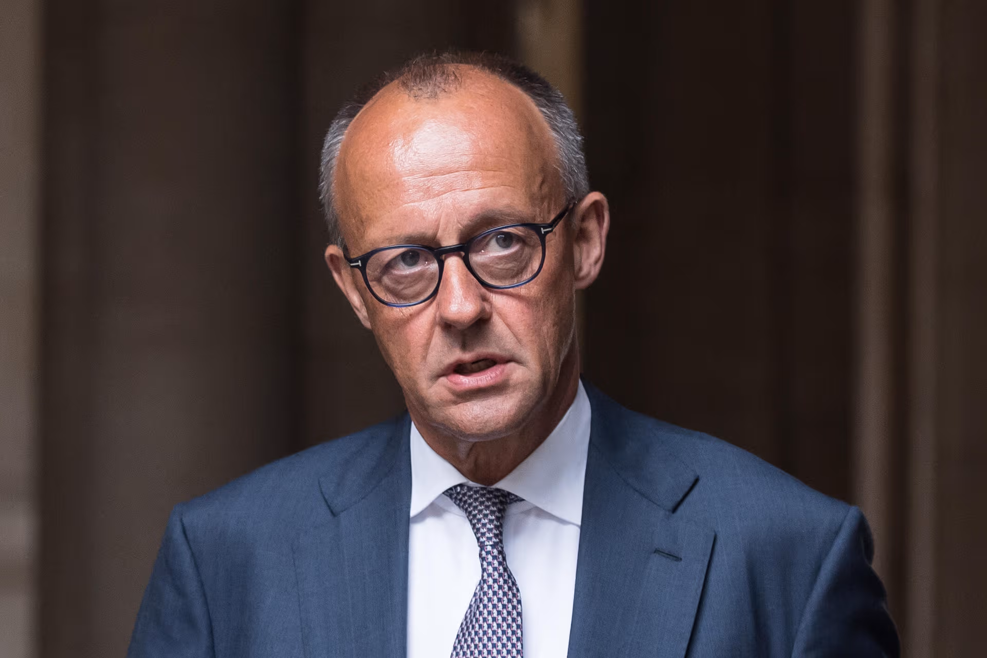 Friedrich Merz schickt Autogrammkarte statt Entschuldigung an Krebspatientin