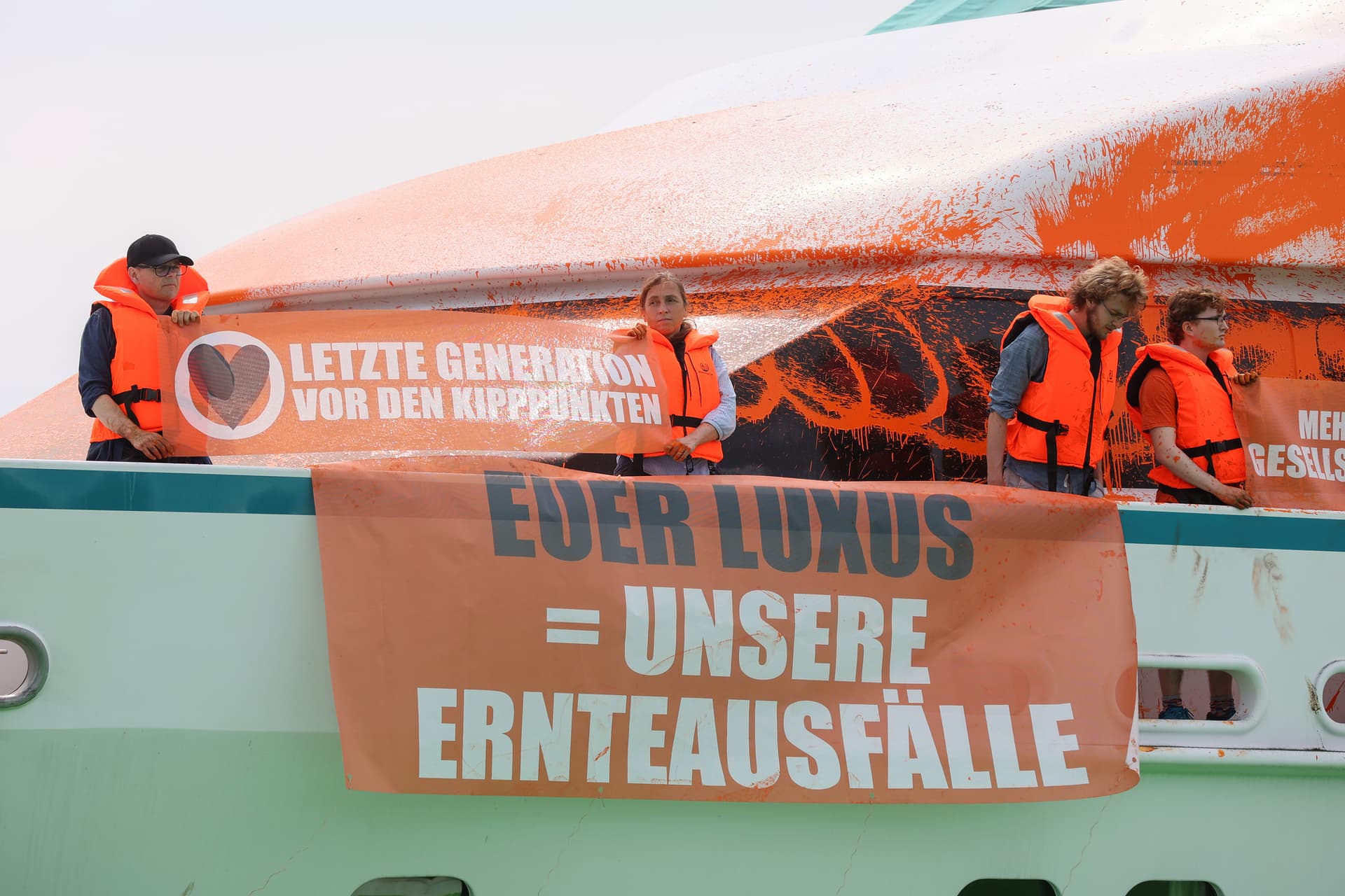 Klima-Aktivisten machen wieder Ärger: „Letzte Generation“ greift Luxusyacht an