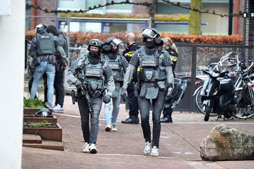 Geiselnahme in den Niederlanden: Anwohner sollen Stadtzentrum von Ede meiden