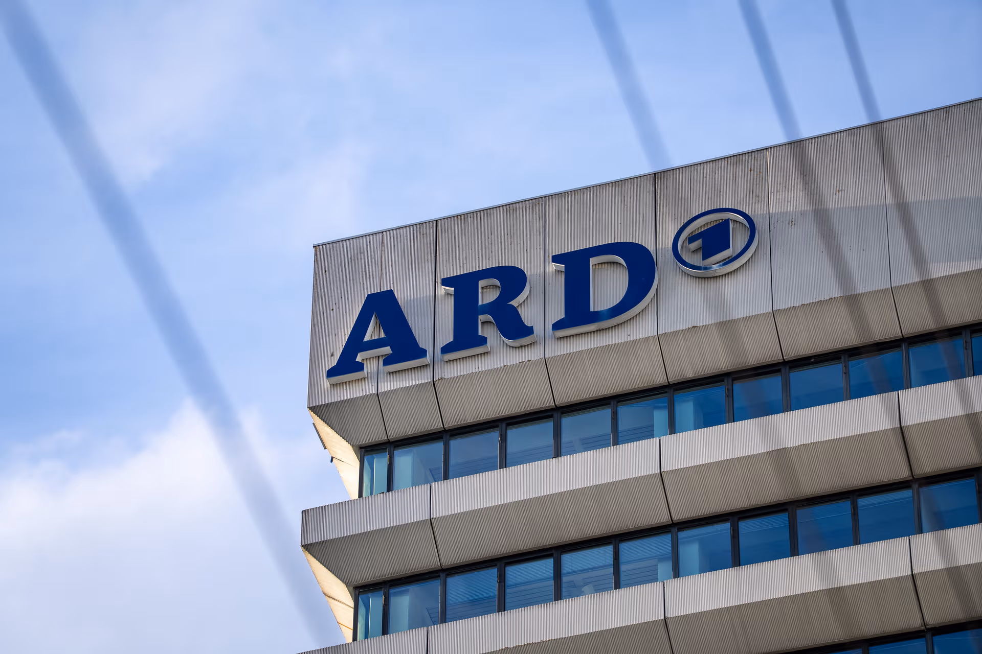 ARD bastelt an „Trusted Content“: KI-Inhalte sollen aus „verlässlichen“ Quellen kommen