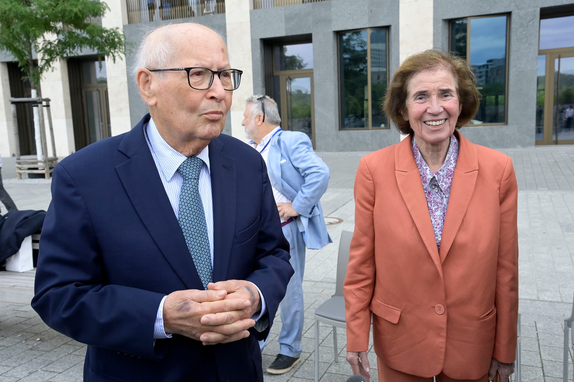 Würde eher rechts wählen: Holocaust-Überlebender und Nazi-Jäger Klarsfeld kritisiert die französische Linke