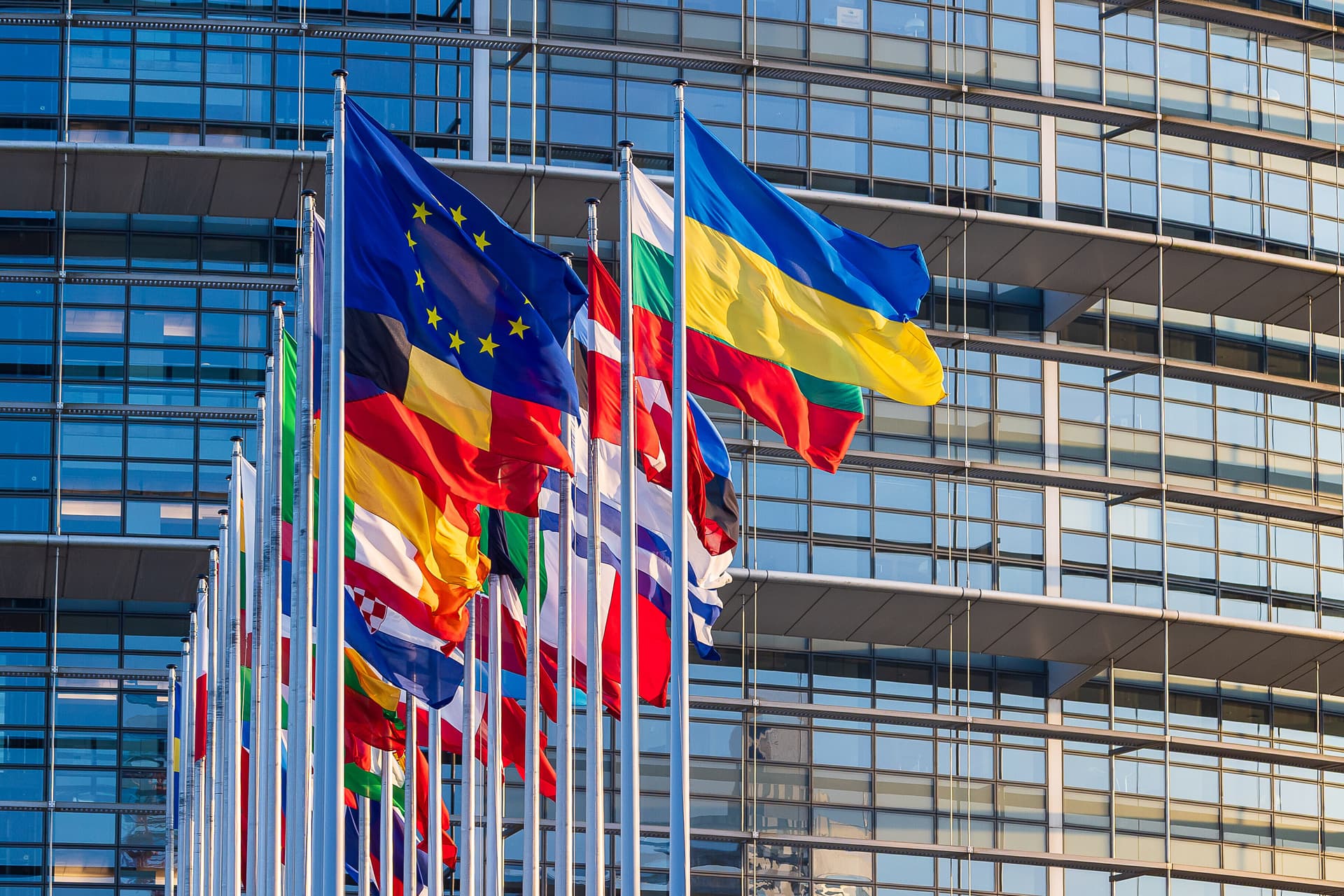 Autobauer bekommen mehr Zeit für EU-Klimavorgaben