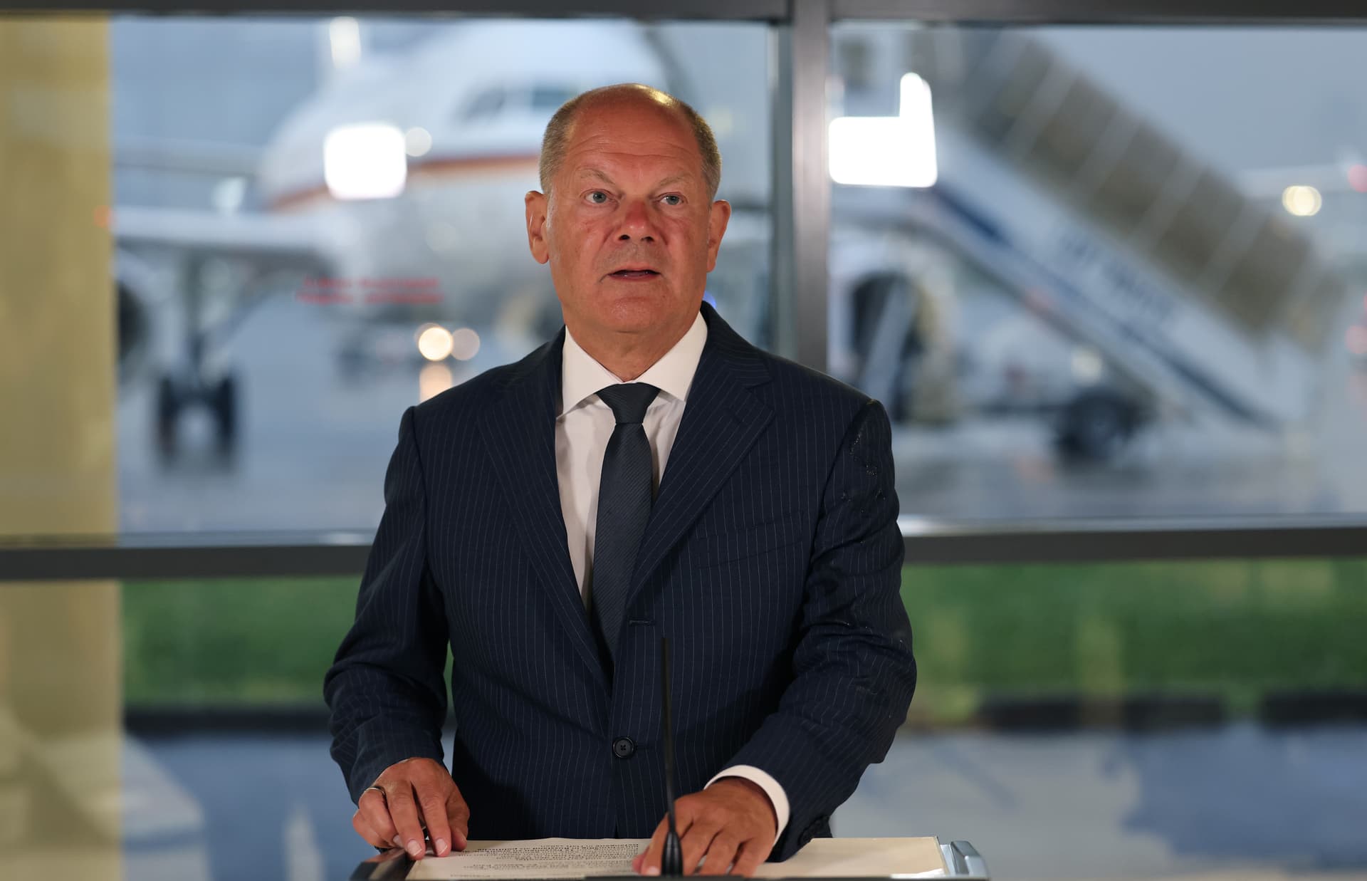 Scholz unterbricht Urlaub! Spektakulärer Gefangenenaustausch zwischen Moskau und dem Westen