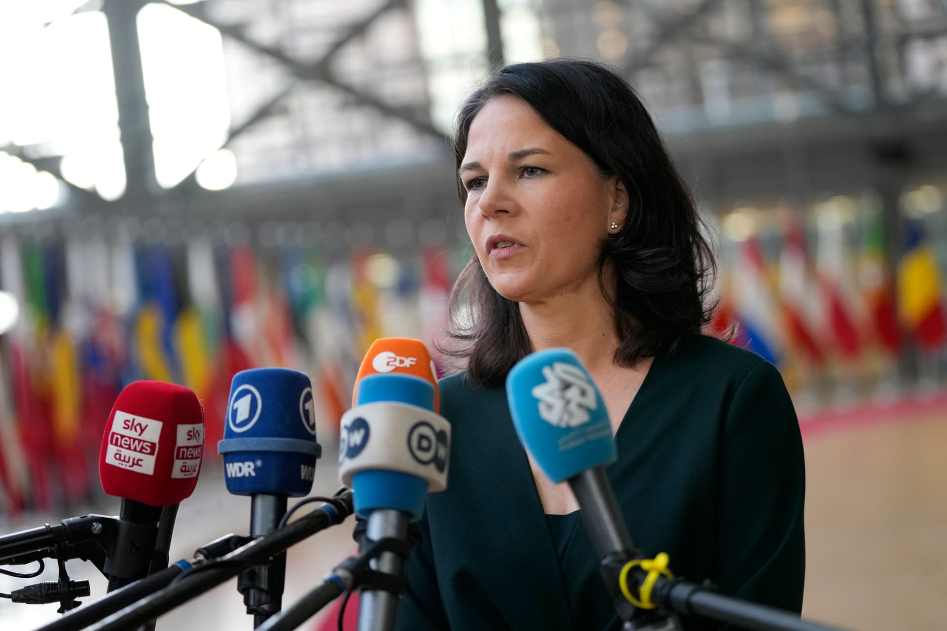 Baerbock: Mehr Sanktionen gegen Russland als Reaktion auf Nawalnys Tod