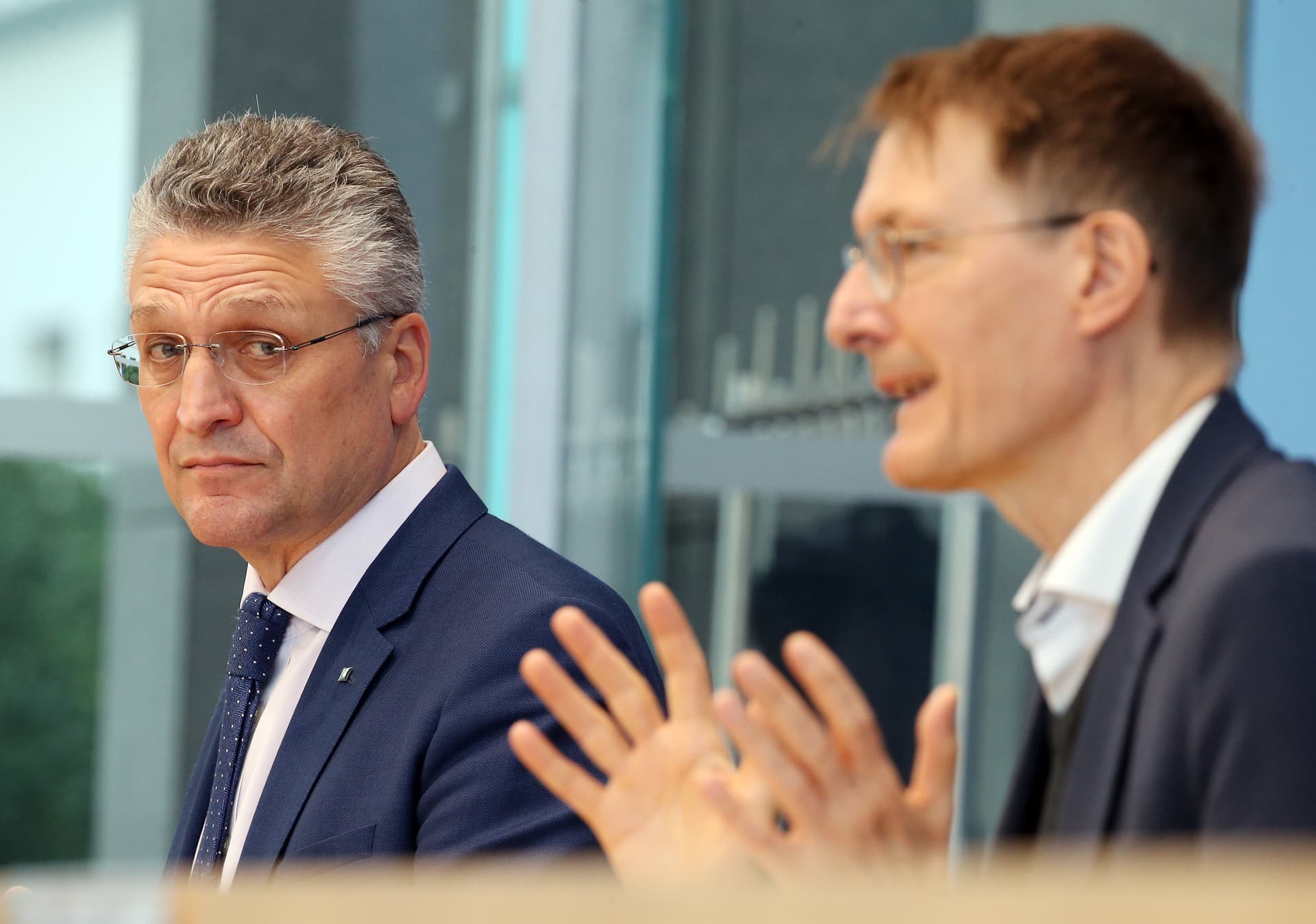 Ganz große Überraschung: RKI bescheinigt dem RKI, dass die Corona-Maßnahmen wirksam waren