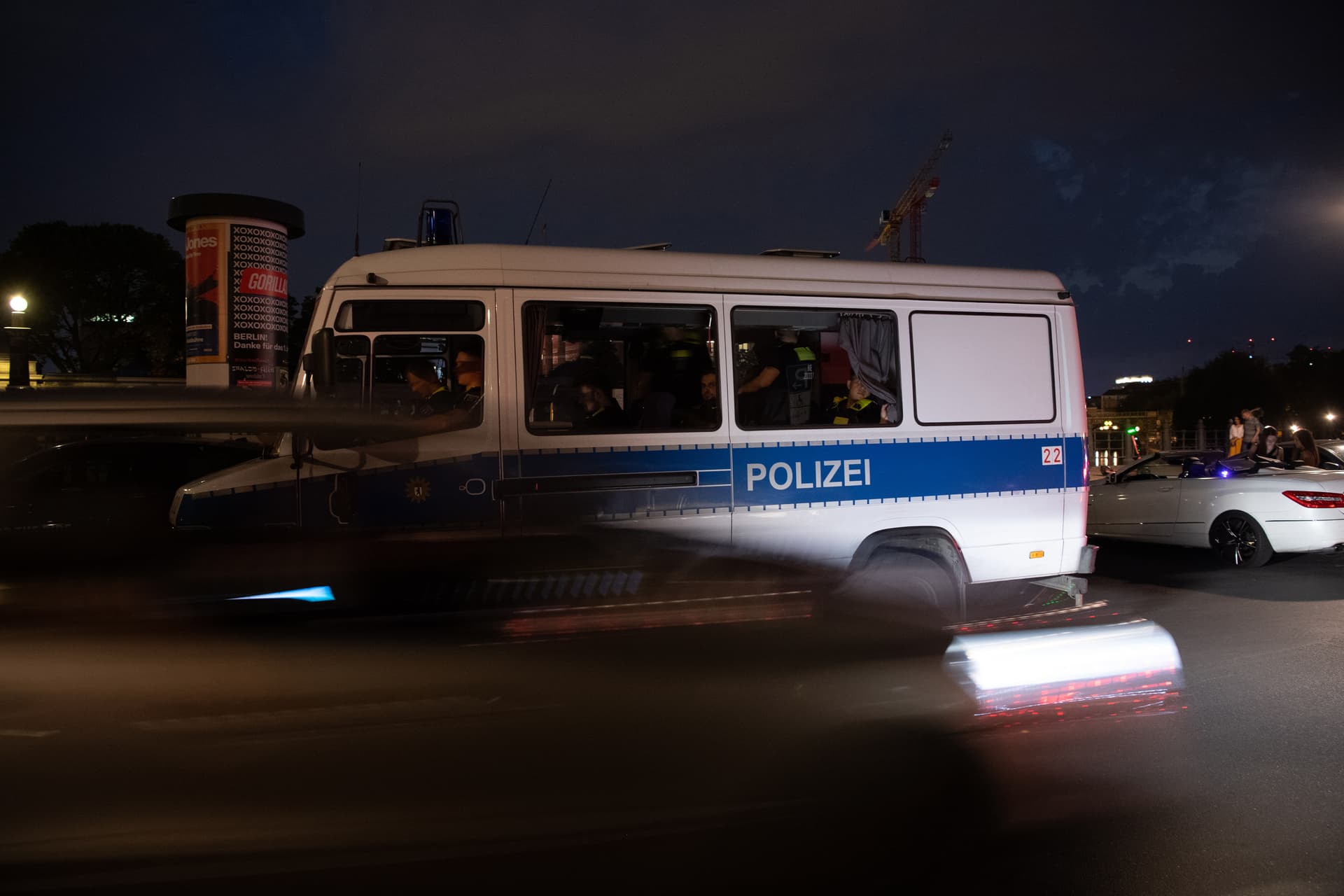 Fünf Verletzte! Unfassbare Szenen bei Hochzeitsfeier einer Großfamillie in NRW