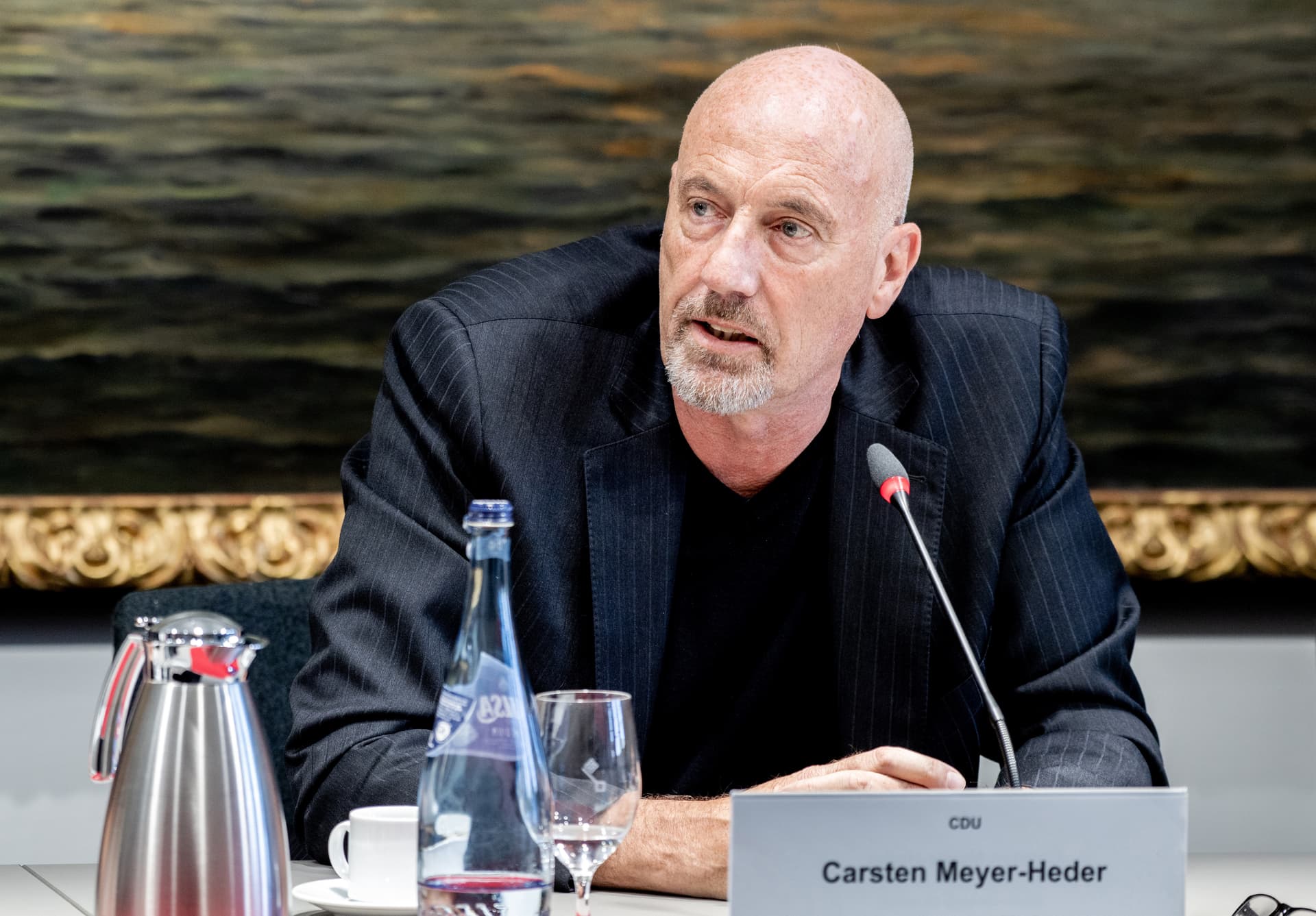 Bremer CDU-Chef plädiert für inhaltliche Zusammenarbeit mit AfD: Wenige Stunden später folgt der Rücktritt
