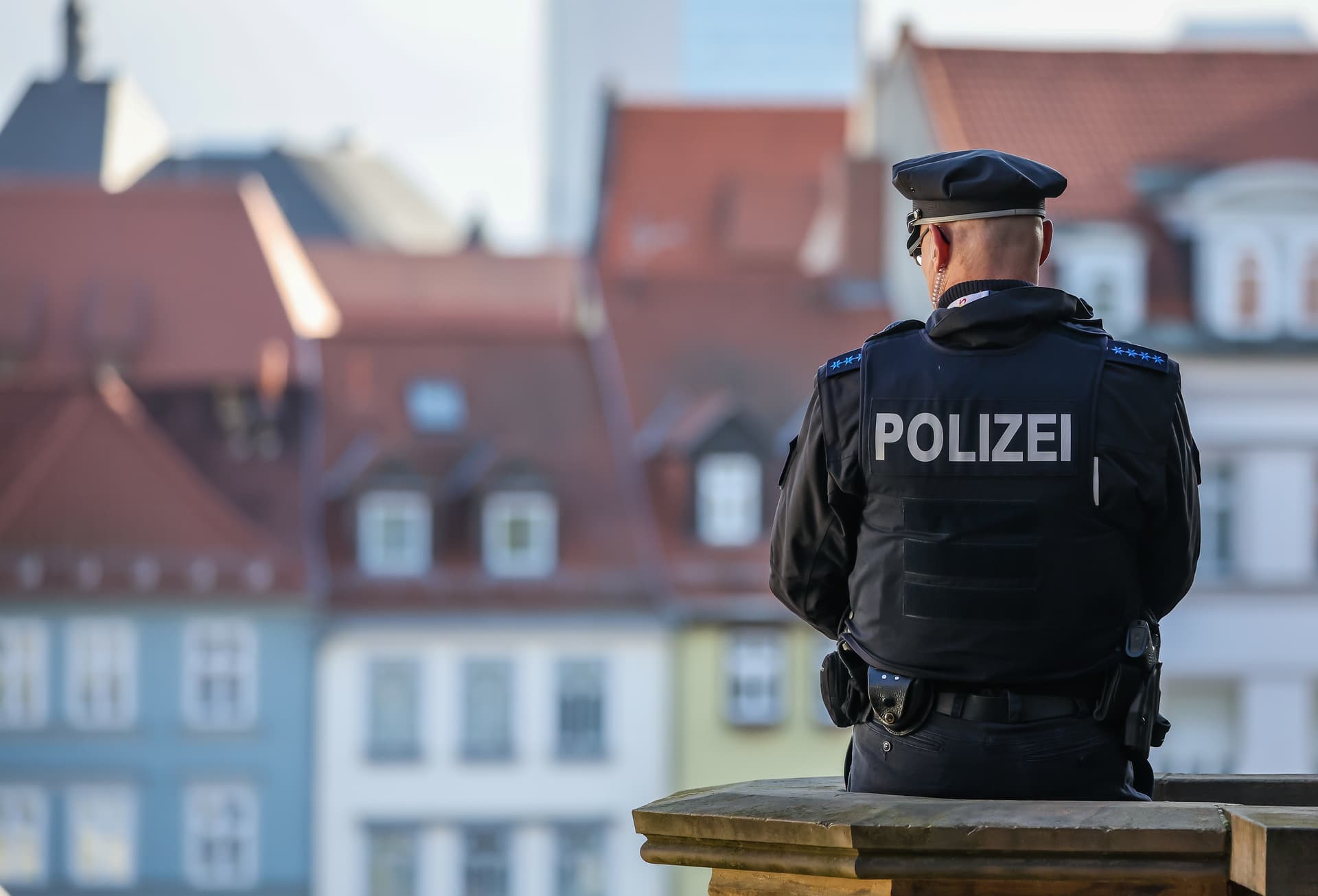 Mutmaßliche Gruppenvergewaltigung im thüringischen Rudolstadt: Polizei verschweigt Details und stuft Informationen als „nicht pressefrei“ ein