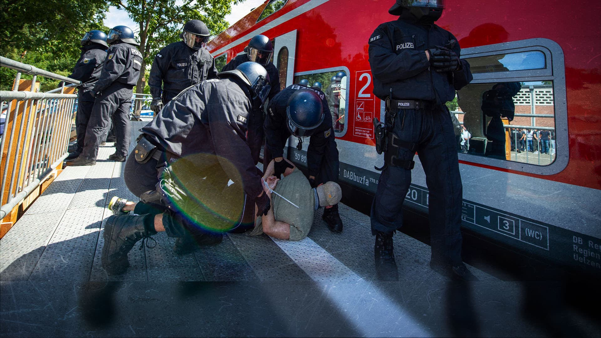 Horrorstrecke zwischen Erfurt und Suhl: Asylbewerber terrorisieren Zugpersonal und Fahrgäste