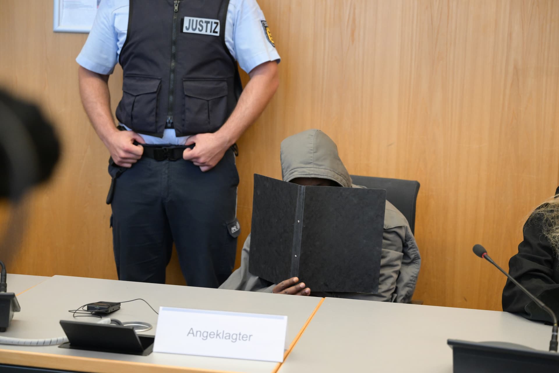 Illerkirchberg: Mörder aus Eritrea wollte mit Messer Papiere erzwingen