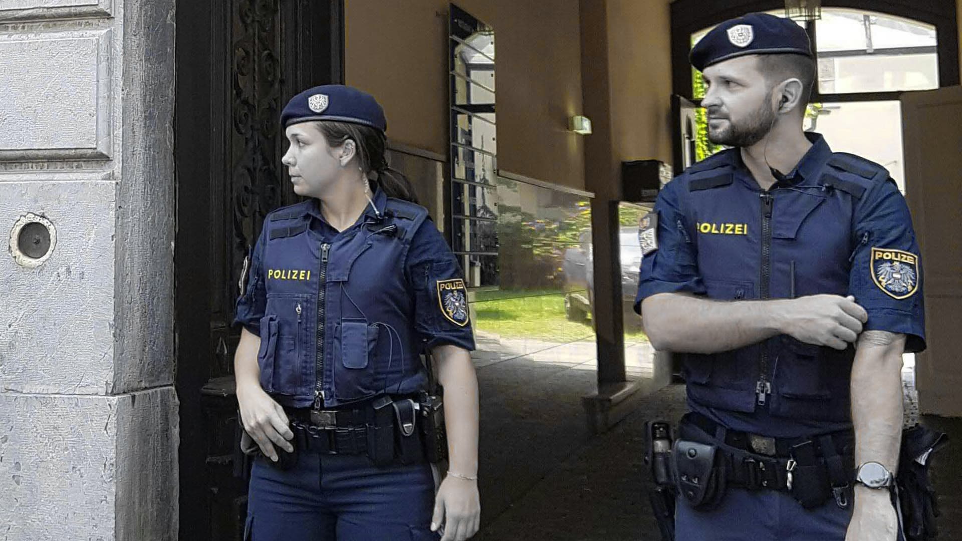 Syrer schlägt auf Polizisten ein! Die Geldstrafe, immerhin 2800 Euro, übernimmt ein steuerfinanzierter Verein