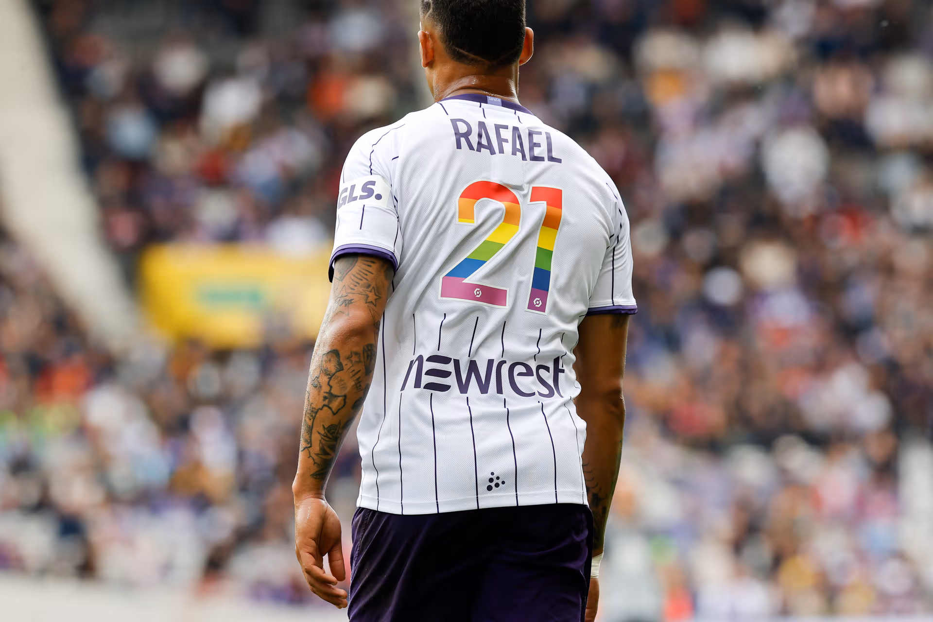 Fußball-Skandal in Frankreich: Spieler weigerten sich Regenbogen-Trikot zu tragen