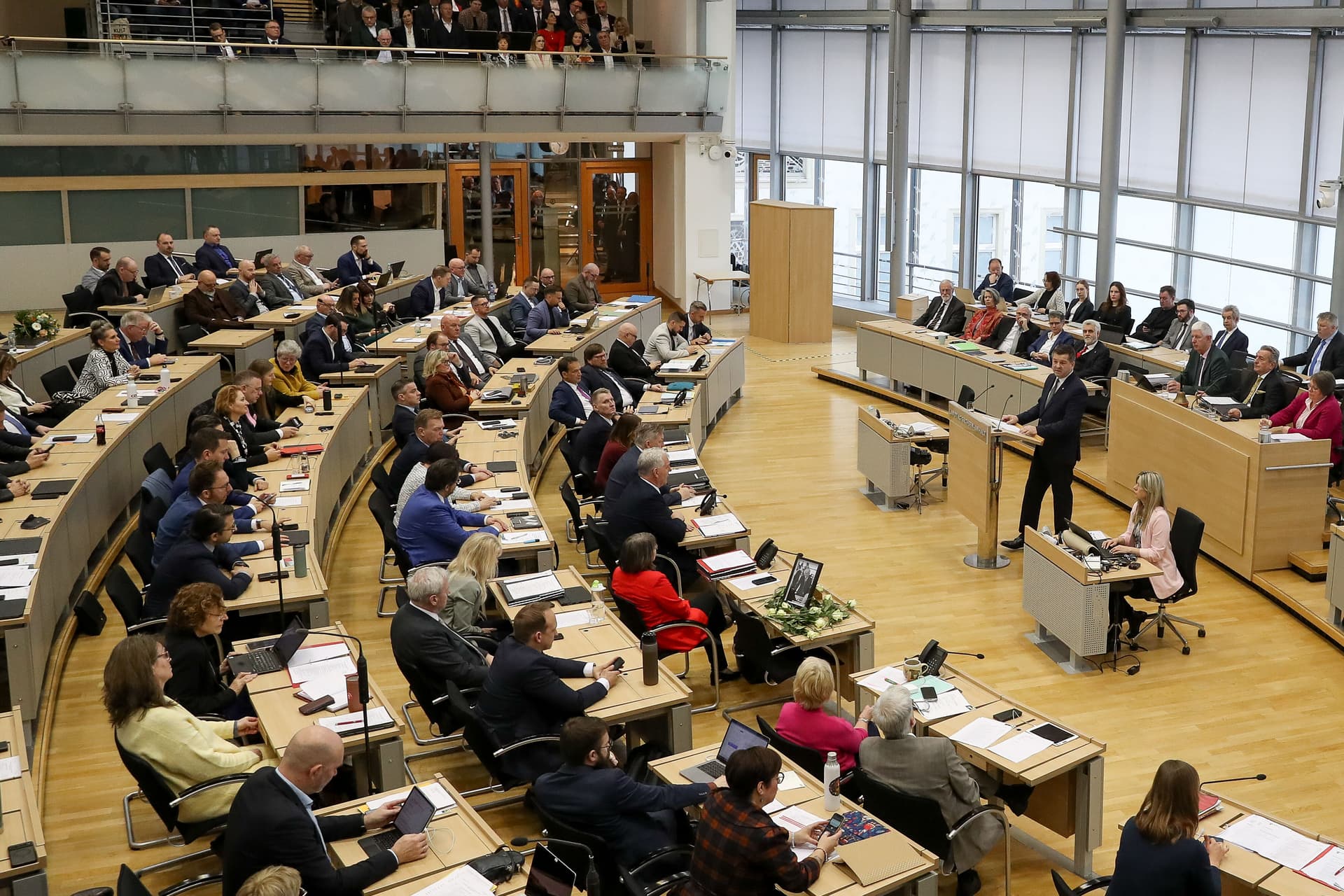 Alexander Kissler zerlegt das Kartell-Gesetz in Sachsen-Anhalt: „Die Brandmauer zur Linkspartei ist offiziell Geschichte“