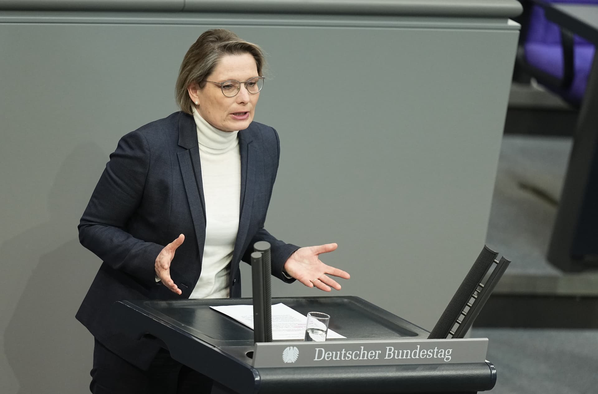 Bundesjustizministerin Hubig fordert weiterhin Wahlrechtsentzug bei Volksverhetzung