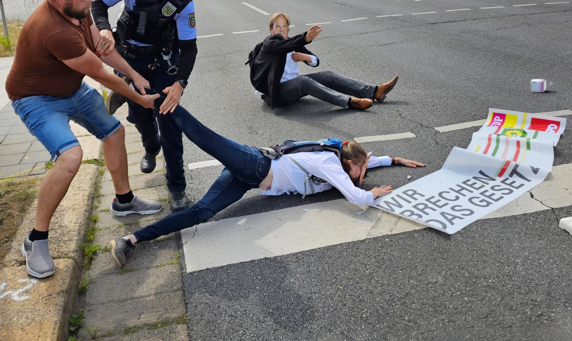 Notwehr als mögliches Motiv: Mehr als 100 Verfahren wegen Angriffen auf Letzte Generation