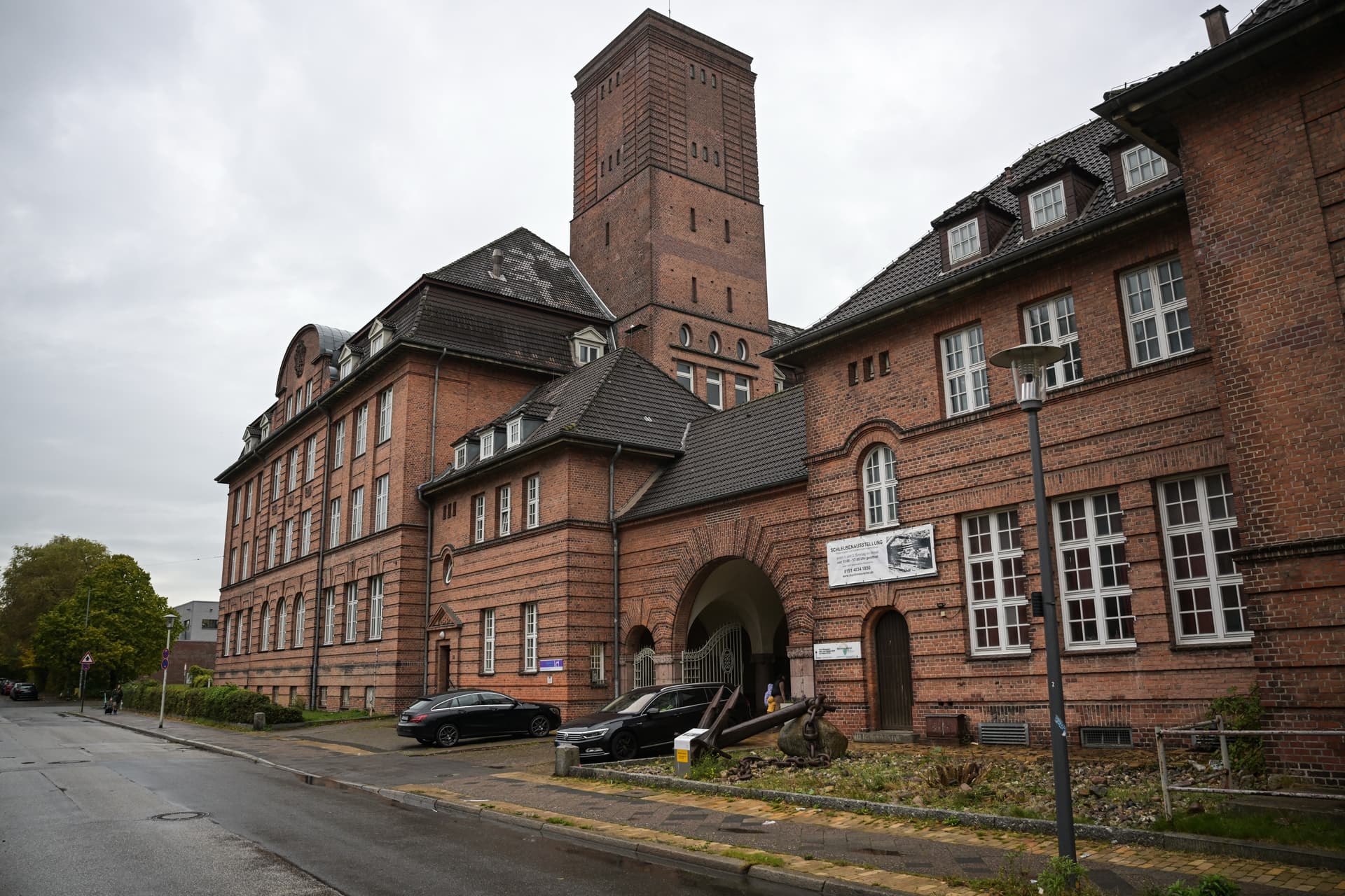 Kieler Behörden hilflos: 30 Migranten terrorisieren ganzes Stadtviertel