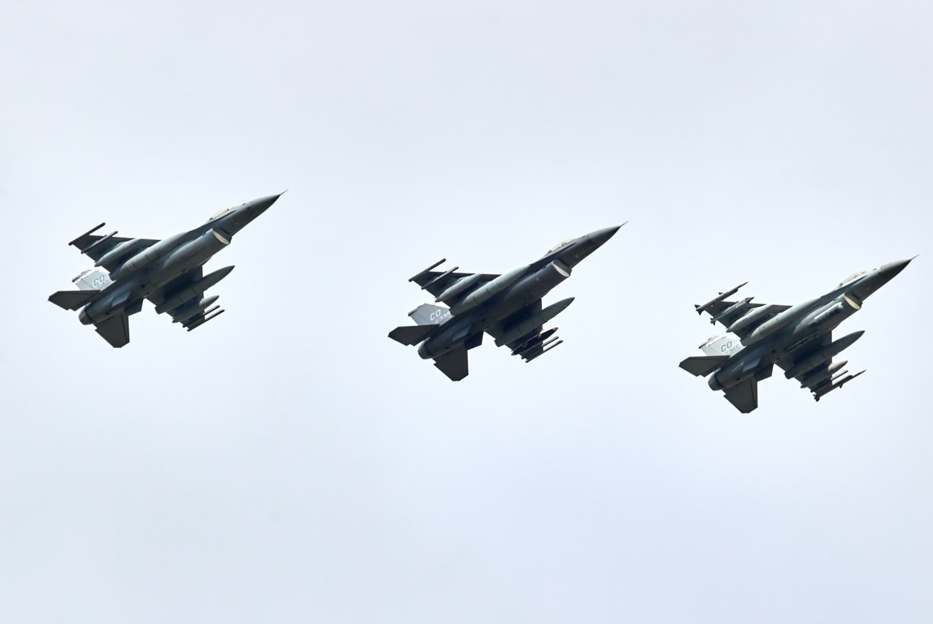 US-Militär greift Ziele im Iran und Minenleger-Boote an