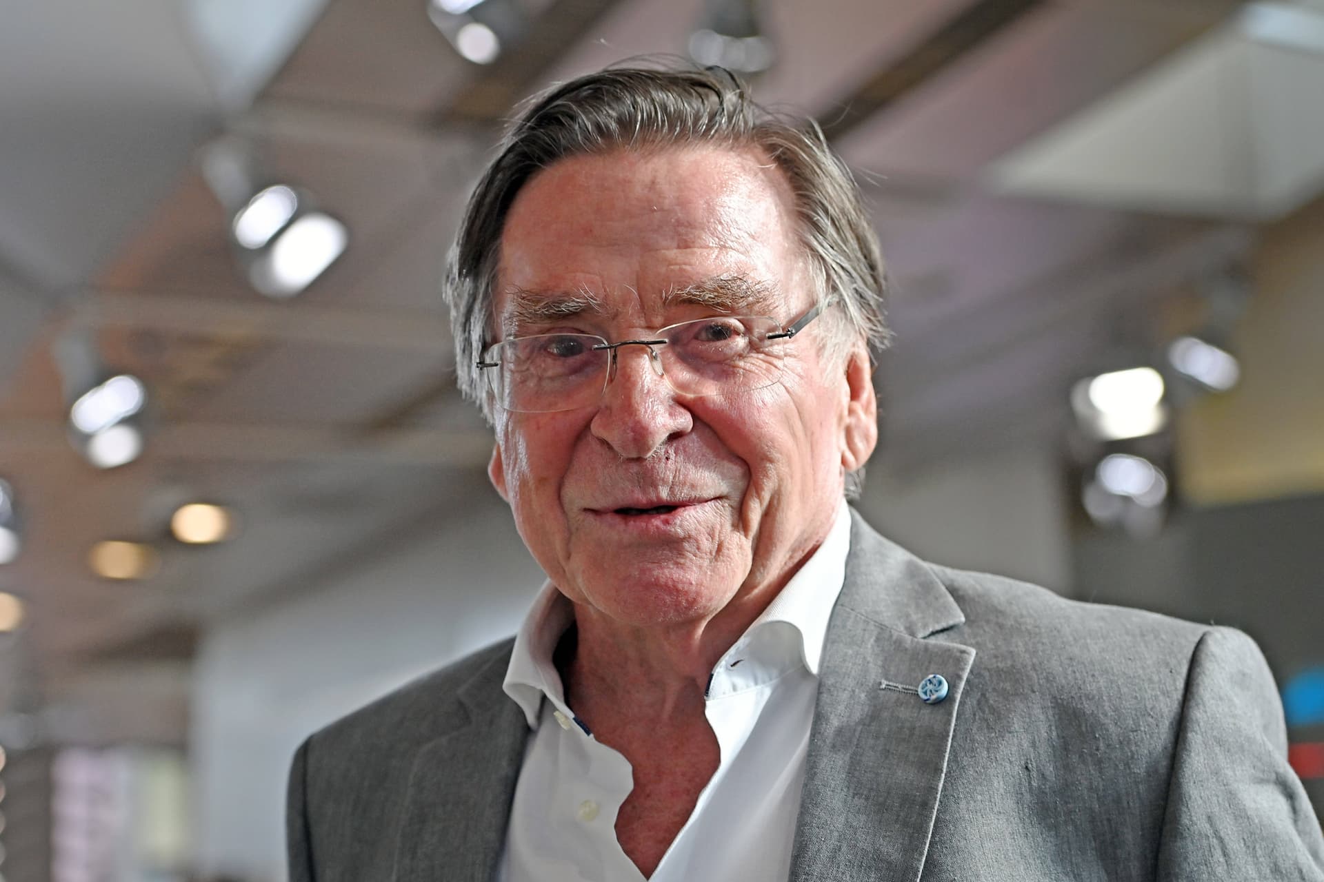 Er kippte plötzlich um: Fernseh-Legende Elmar Wepper (79) ist tot