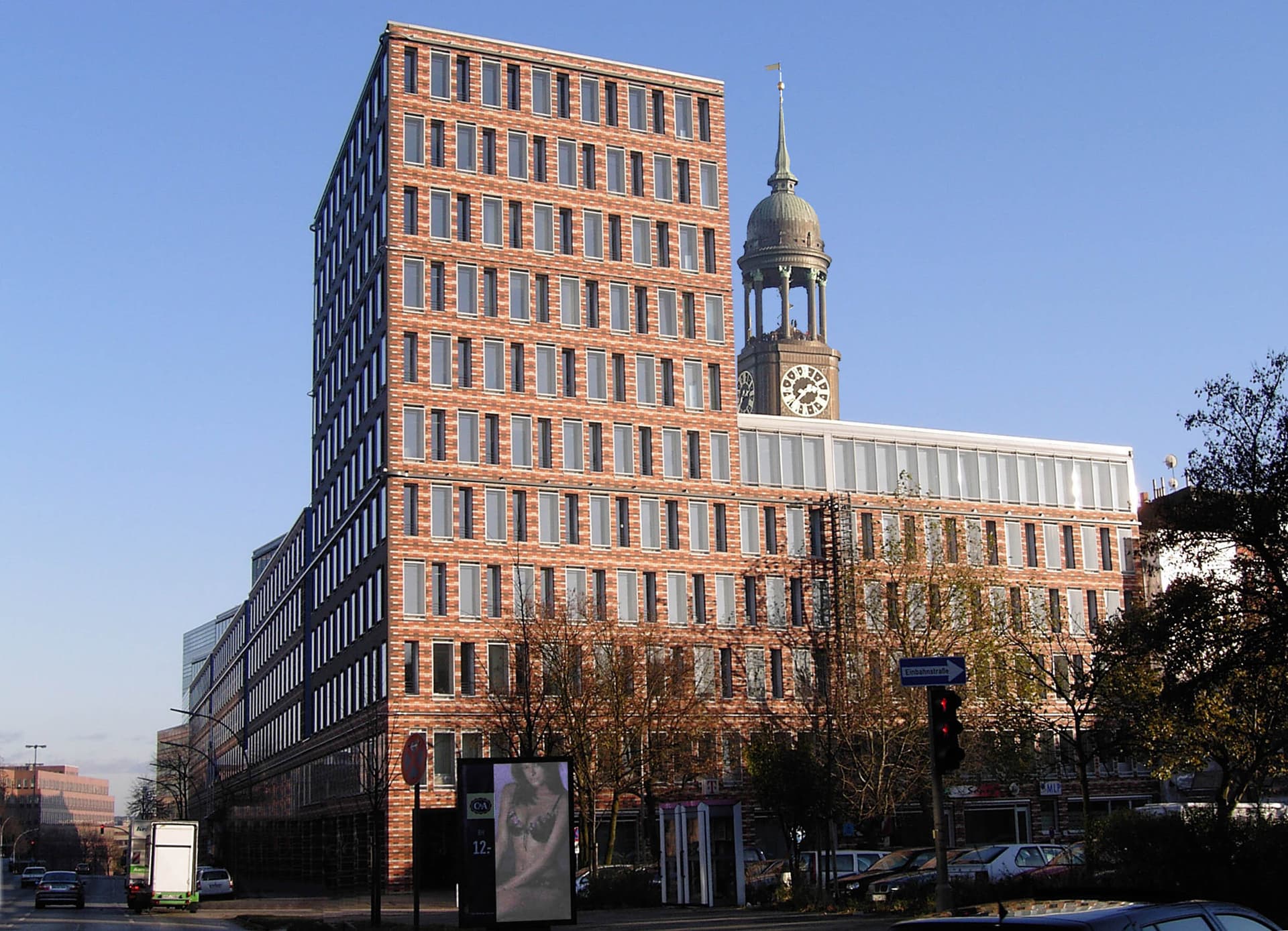 Steuerverschwendung: Hamburger Staatsanwaltschaft verprasst 4 Millionen Euro für leeres Gebäude