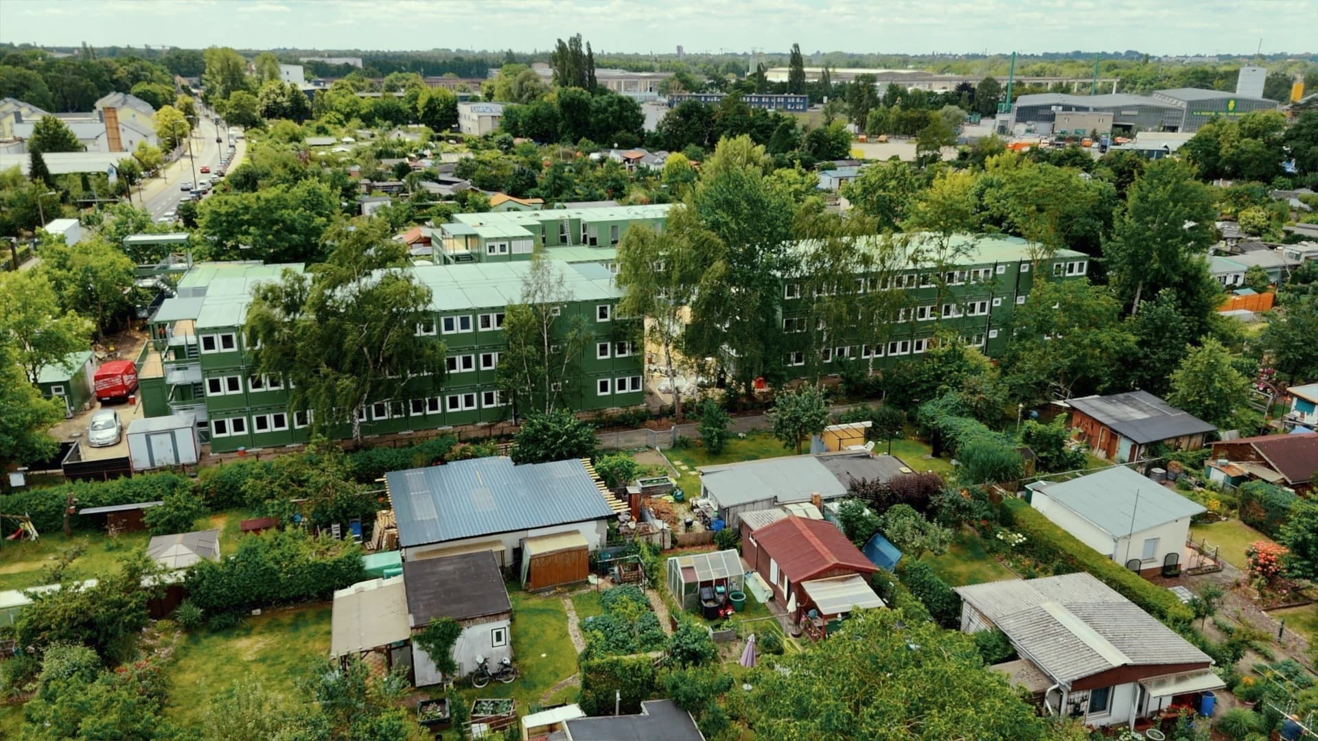 Berlin baut riesige Asylunterkunft neben Kleingartenanlage