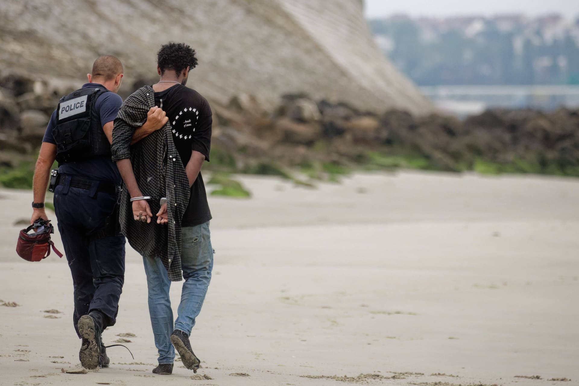 Das Milliarden-Geschäft mit den Migranten: Der geheime Schleuser-Report