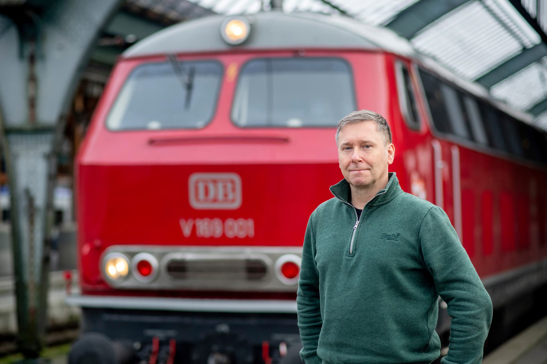 Lebenstraum Lokführer: Oldenburger macht sich mit eigenem Diesel-Zug selbstständig