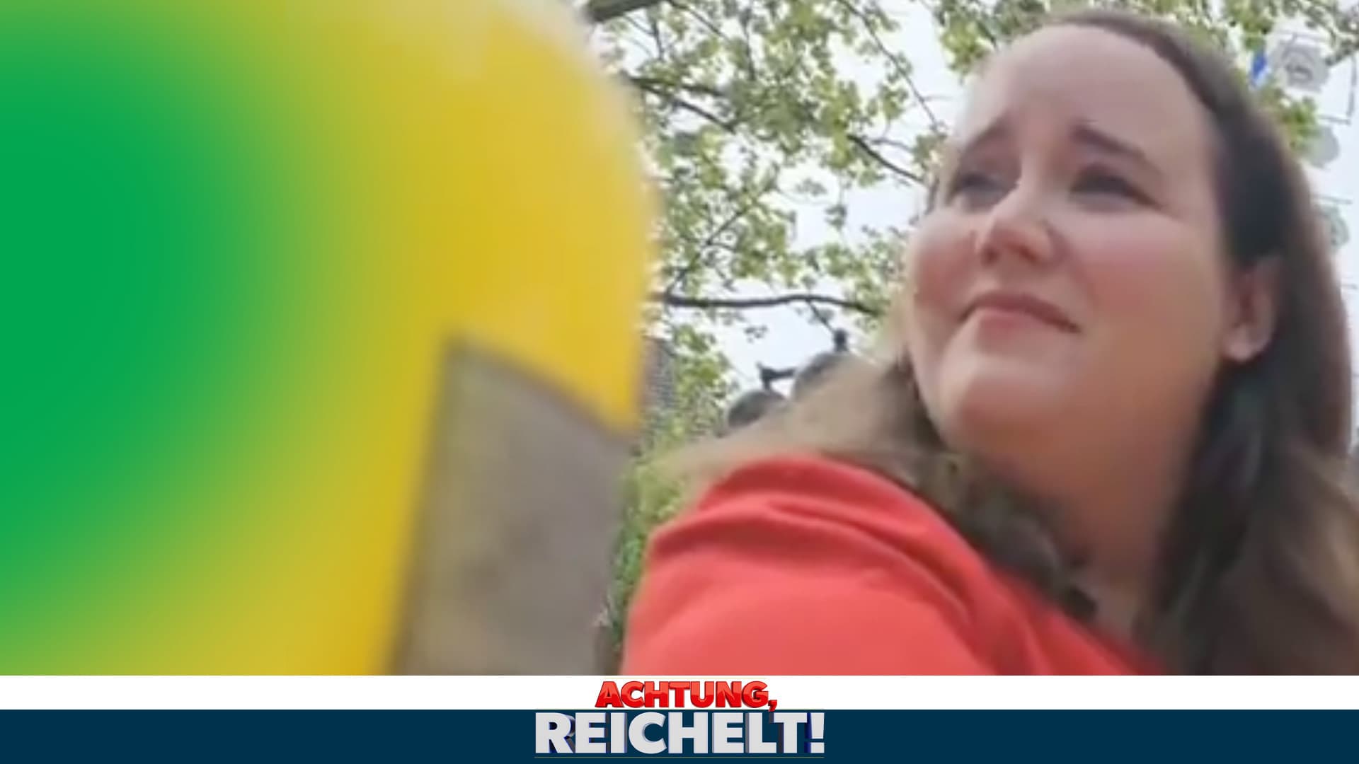 Bürgerin sagt der Grünen-Chefin die Wahrheit: Der Moment, in dem Ricarda Lang das Gesicht entgleist