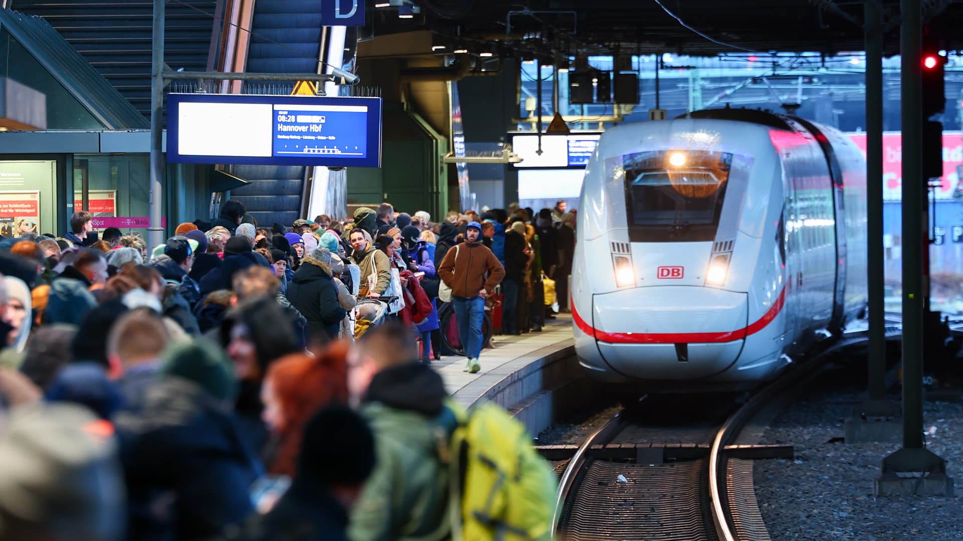 Driving Home for Christmas: Warum mache ich immer wieder denselben Fehler und verlasse mich auf die Bahn?!