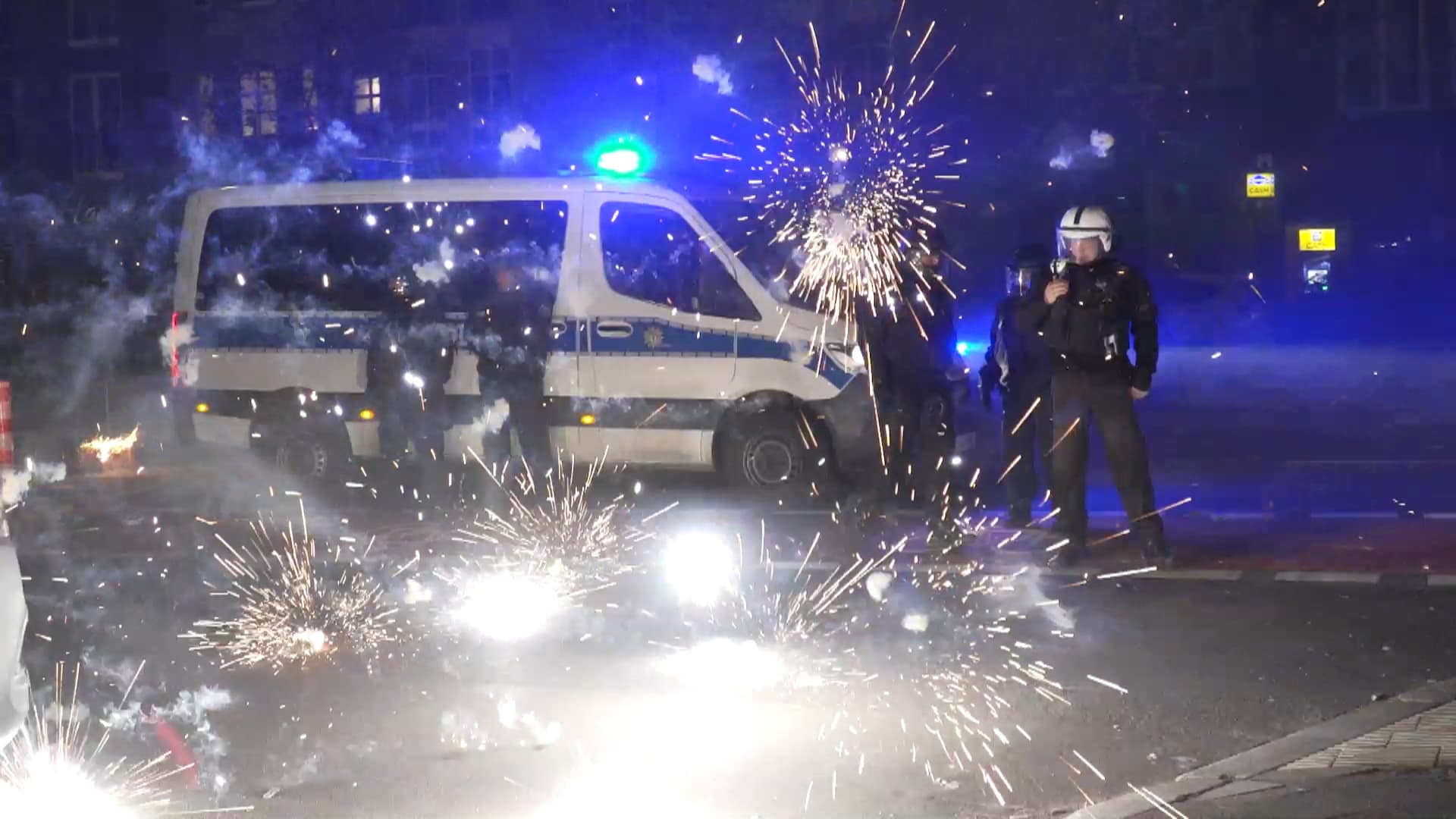 Angst vor Silvester-Krawallen: Polizei fordert bundesweites Böller-Verbot
