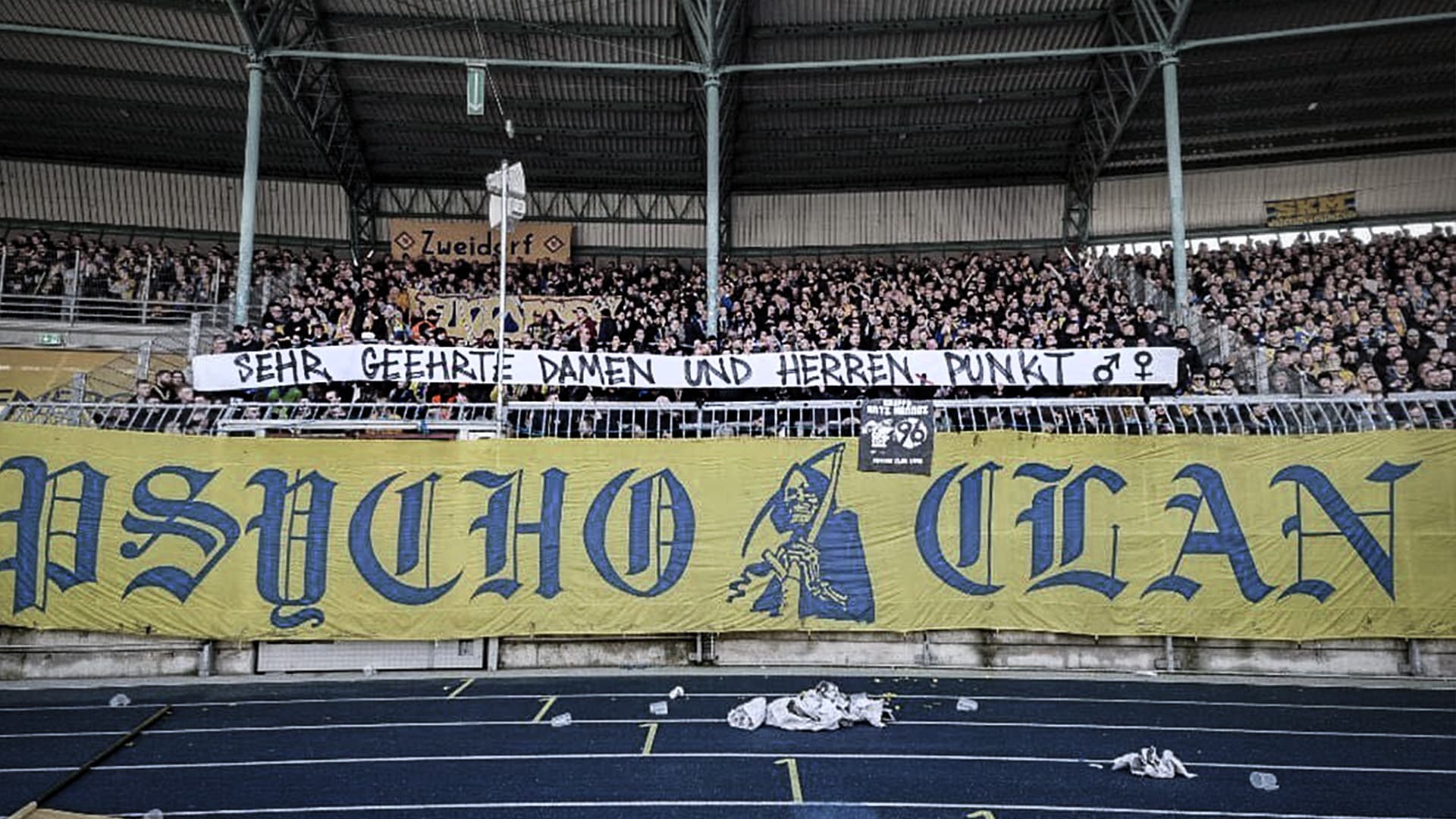 „Sehr geehrte Damen und Herren, Punkt“: Braunschweig-Fans unterstützen Banner-Aktion für Zweigeschlechtlichkeit