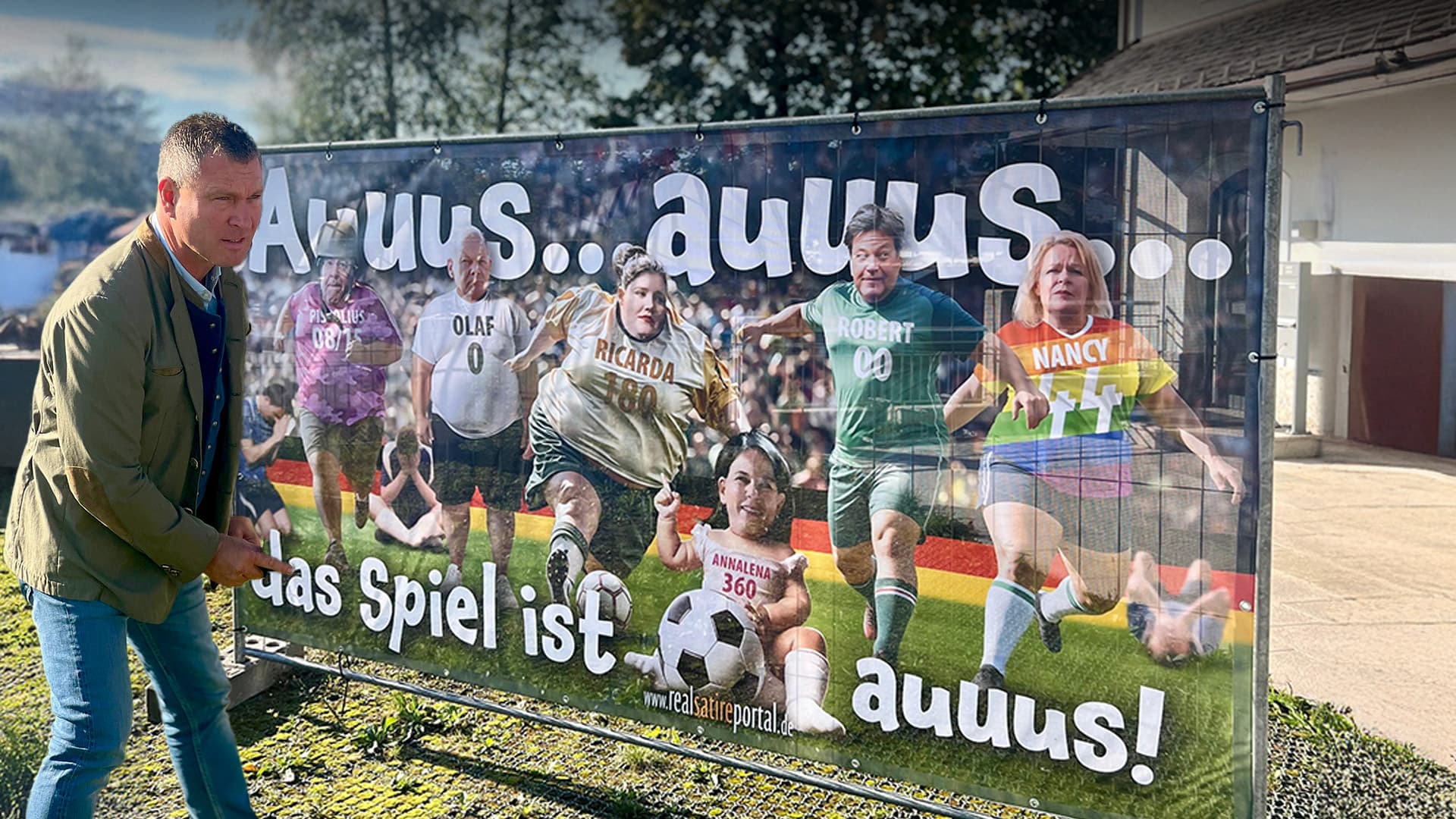 Dieser Mann lässt sich nicht einschüchtern! Trotz Gerichtsverfahren hängt Unternehmer aus Bayern erneut Anti-Ampel-Plakat auf