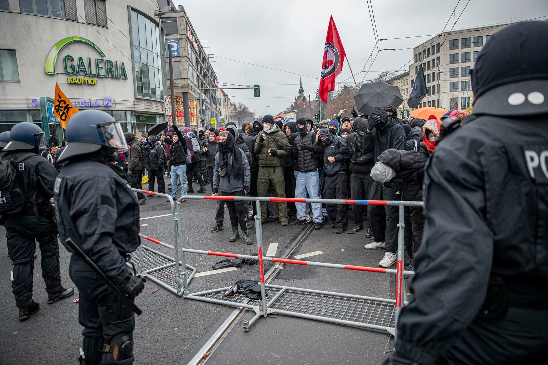 Auszug aus unserem täglichen Newsletter: Die politische Gewalt kommt von links