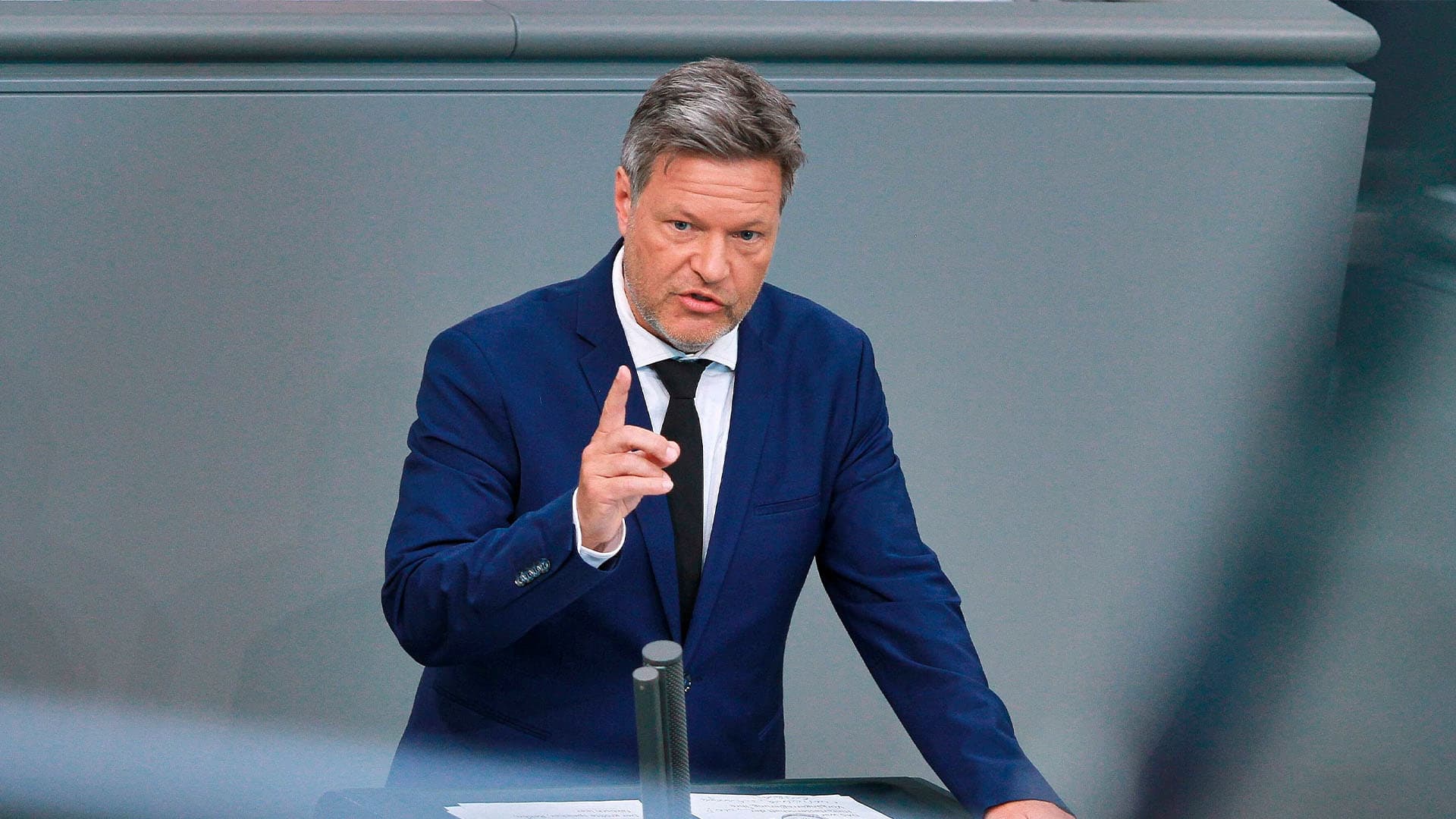 Habeck macht AfD für Schüsse auf slowakischen Ministerpräsidenten verantwortlich!