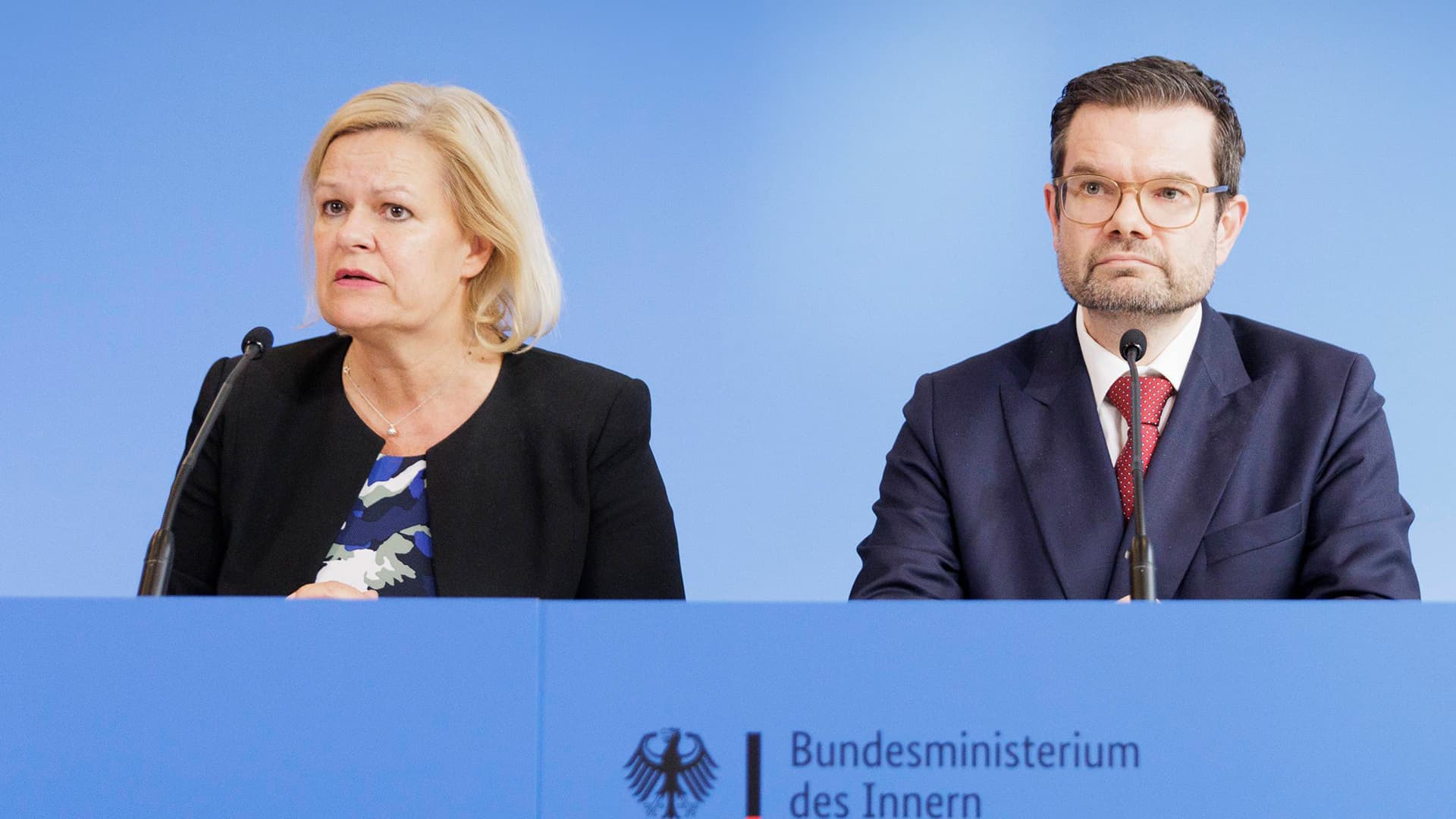 Der nächste Frontalangriff auf die Meinungsfreiheit: Bundesregierung plant Gesetz gegen Bürger, die sich „gemeinwohlschädlich“ äußern!