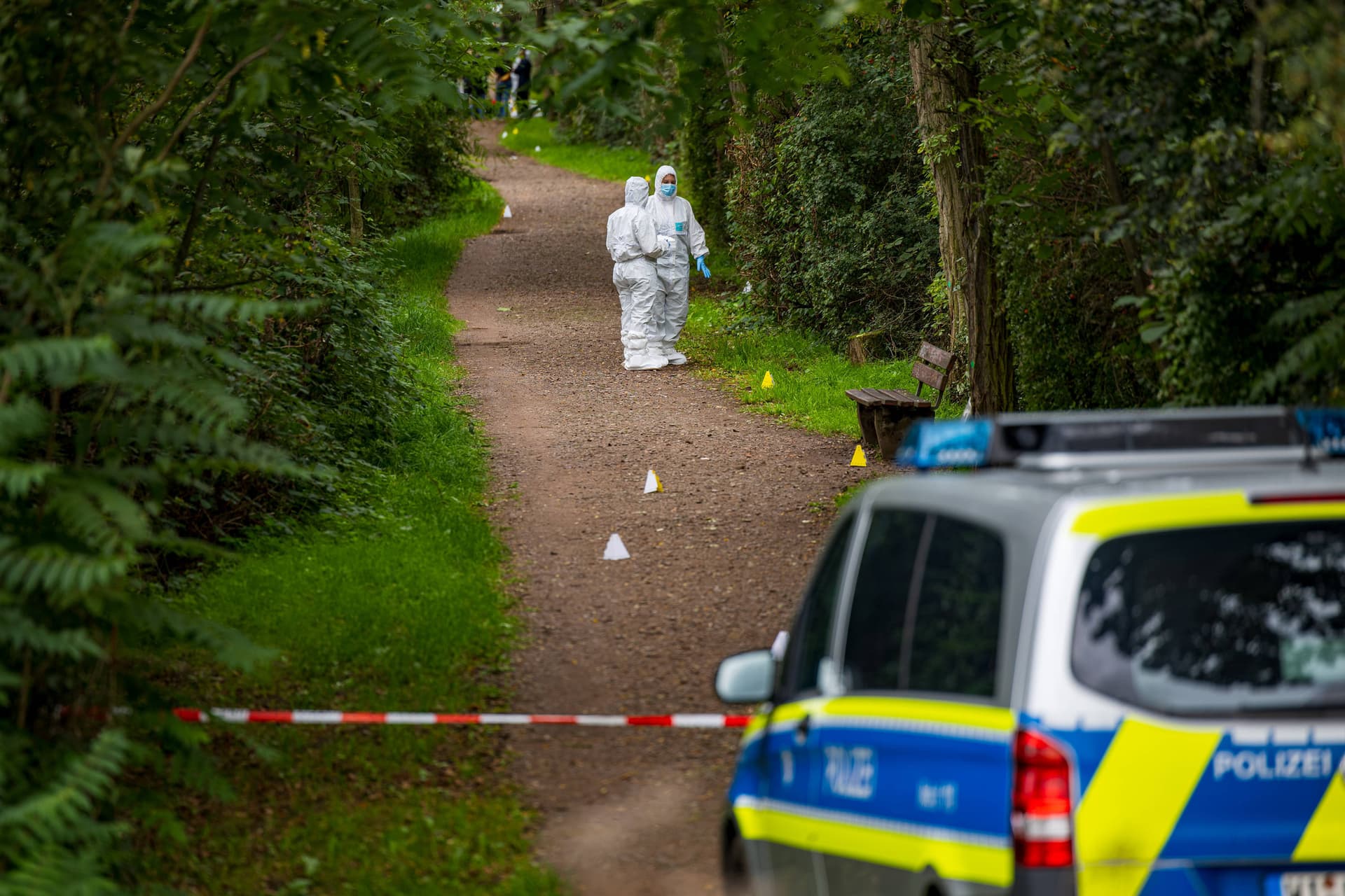 Frau in Darmstadt abgemessert! Sie starb noch am Tatort