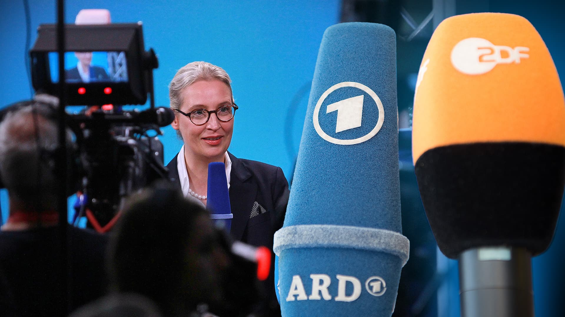 ARD, ZDF, WDR, Phoenix, DW, MDR und SWR schickten 150 Mitarbeiter zum AfD-Parteitag