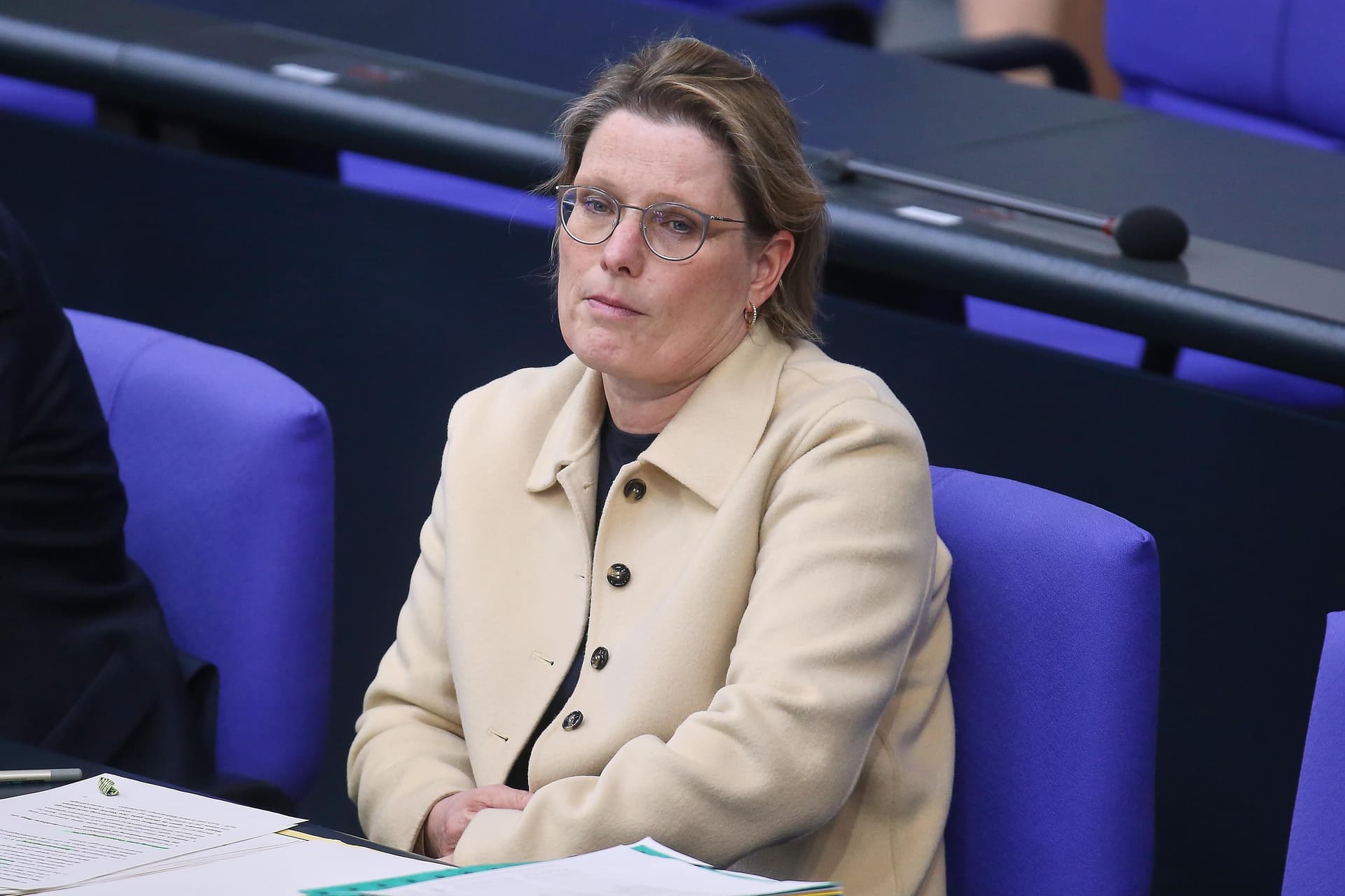 Steilvorlage für Eingriffe in die Meinungsfreiheit: Hubigs Deepfake-Gesetz ist fertig